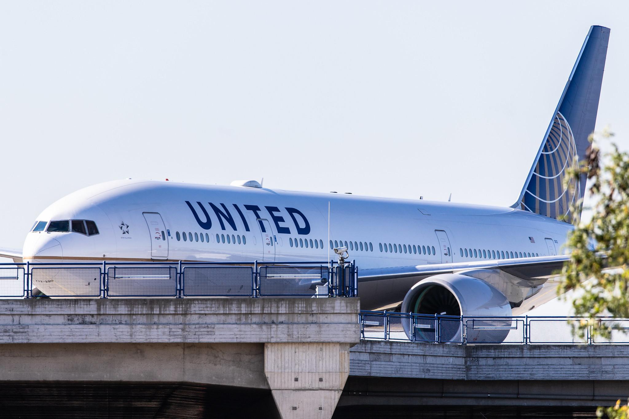 Frankfurt Airport: United Airlines (UA / UAL) |  Boeing 777-222(ER) B772 | N222UA | MSN 30553