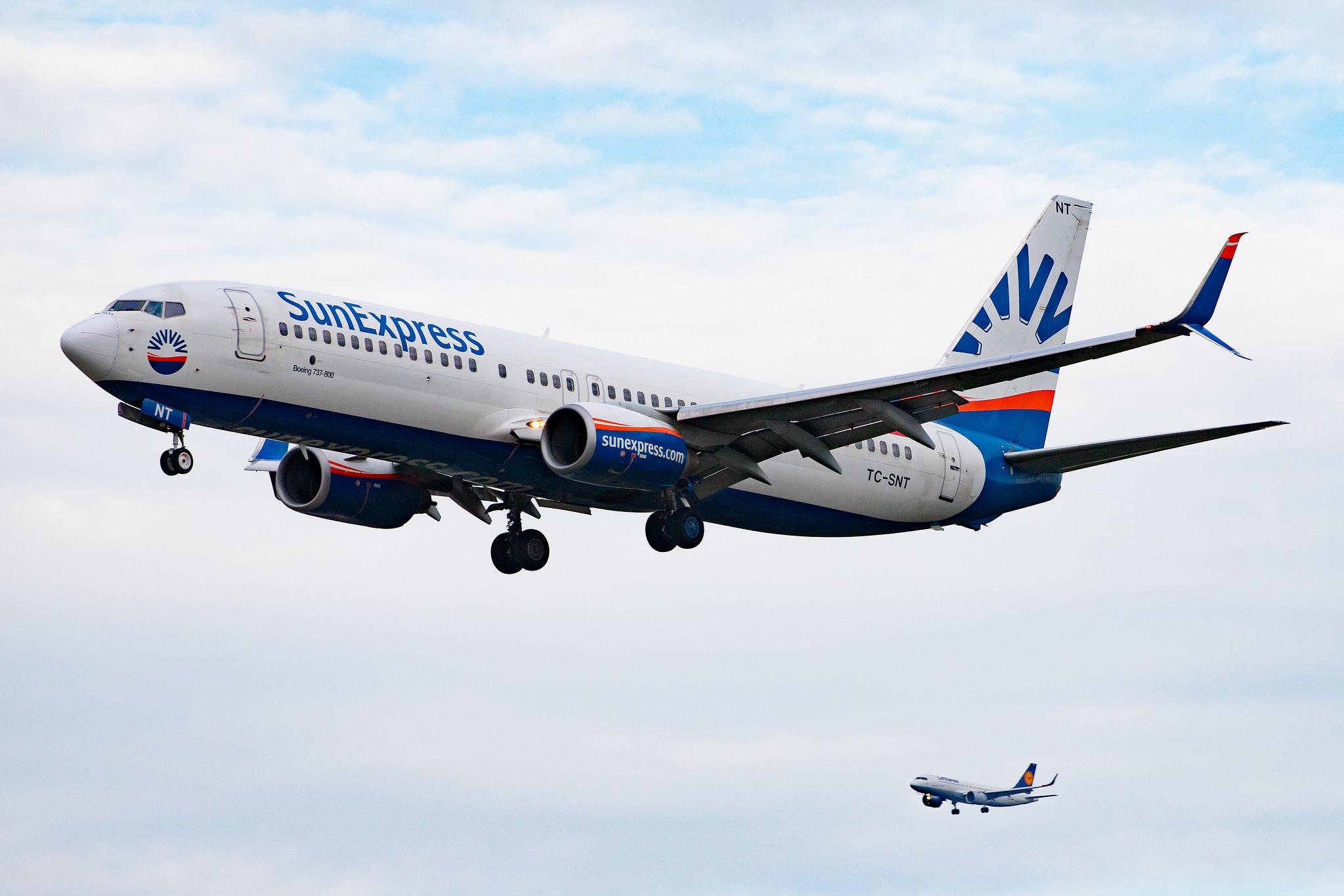 Frankfurt Airport: SunExpress (XQ / SXS) |  Boeing 737-8HC B738 | TC-SNT | MSN 40755