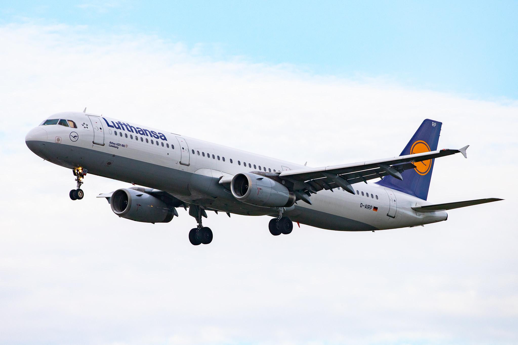 Frankfurt Airport: Lufthansa (LH / DLH) |  Airbus A321-131 A321 | D-AIRP | MSN 0564