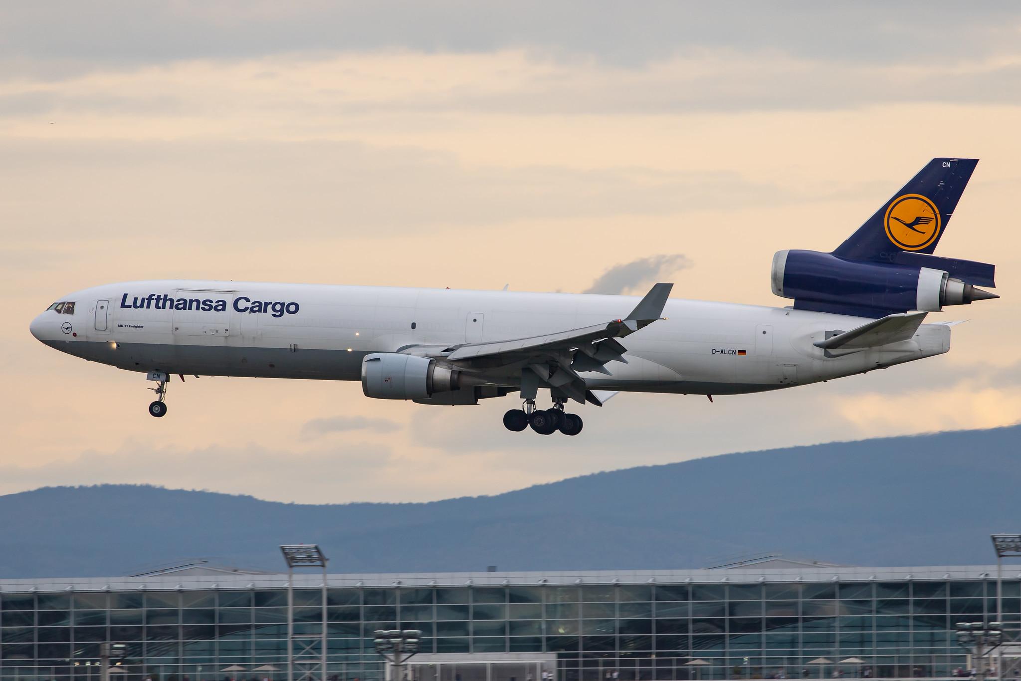 Frankfurt Airport: Lufthansa Cargo (/ GEC) |  McDonnell Douglas MD-11F MD11 | D-ALCN | MSN 48806
