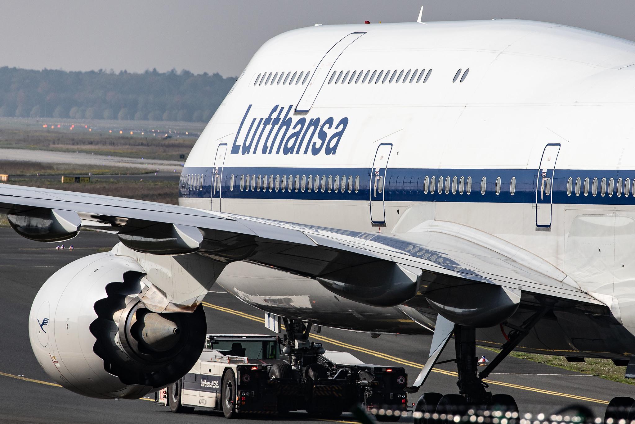Frankfurt Airport: Lufthansa (LH / DLH) |  Livery: Retro Livery |  Boeing 747-830 B748 | D-ABYT | MSN 37844