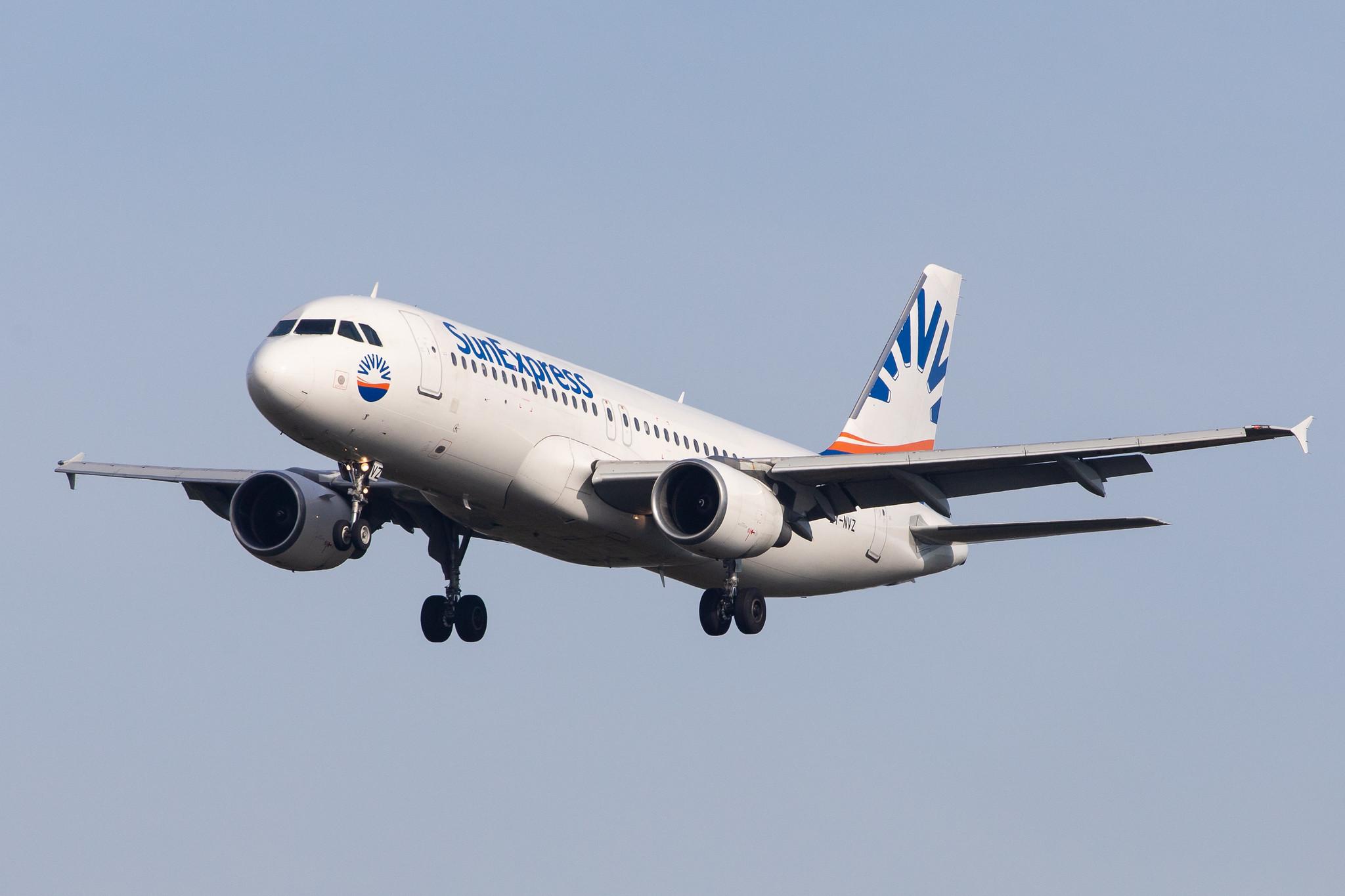 Frankfurt Airport: SunExpress (XQ / SXS) | Operator: Avion Express |  Airbus A320-232 A320 | LY-NVZ | MSN 0921