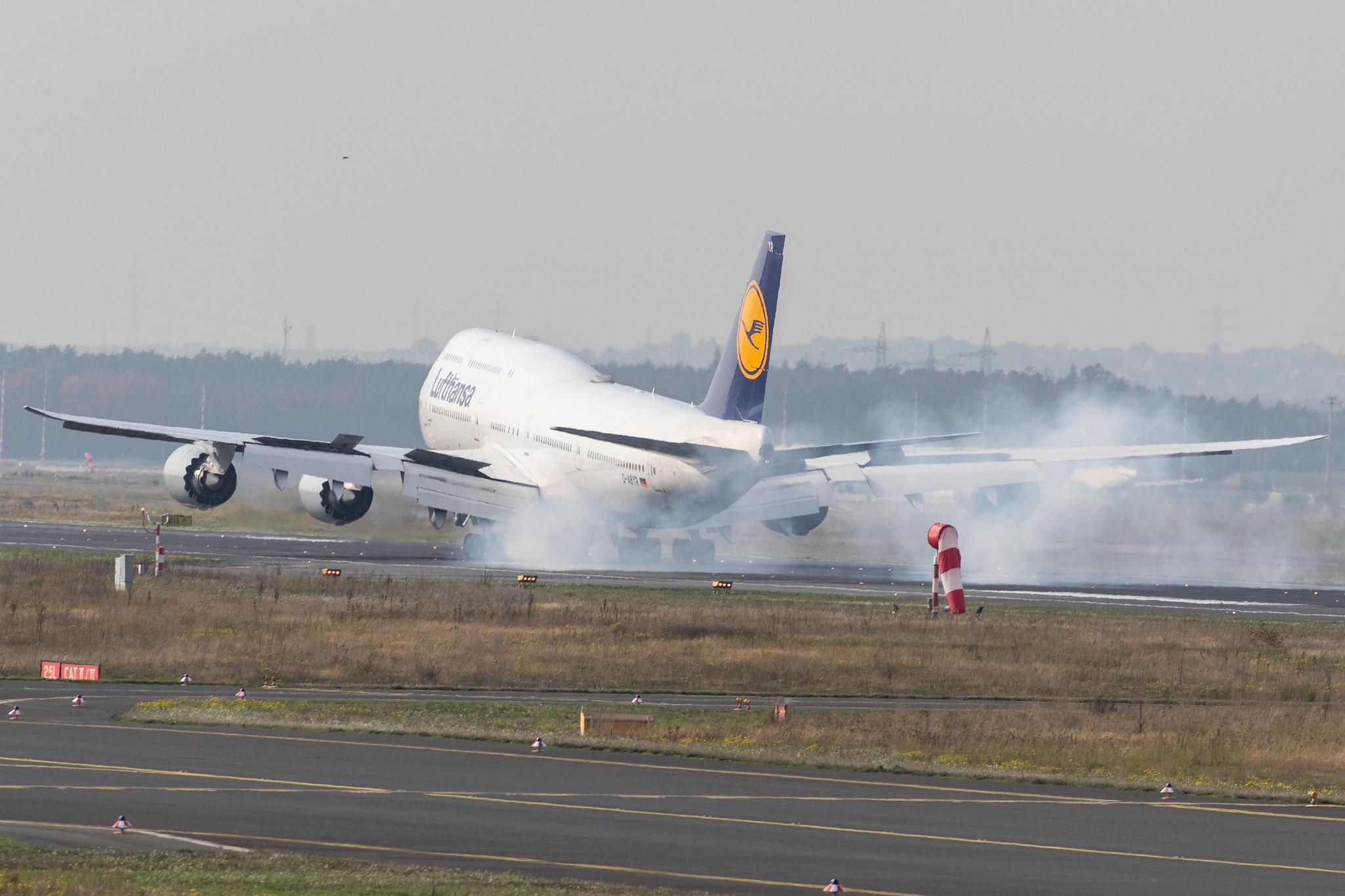 Frankfurt Airport: Lufthansa (LH / DLH) |  Boeing 747-830 B748 | D-ABYR | MSN 37842