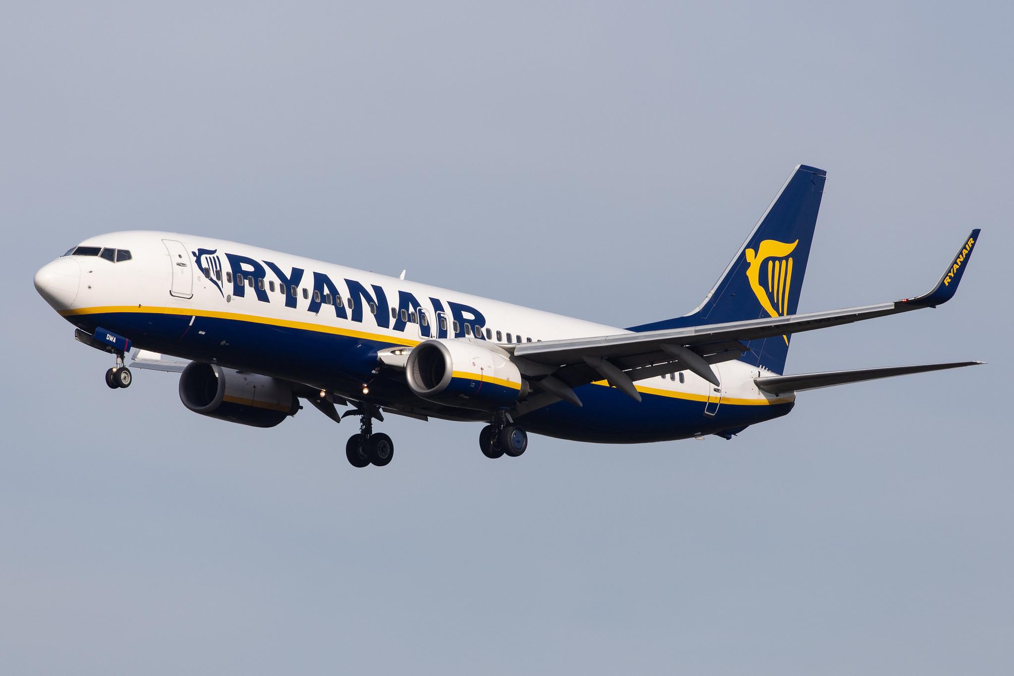 Frankfurt Airport: Ryanair (FR / RYR) |  Boeing 737-8AS B738 | EI-DWA | MSN 33617