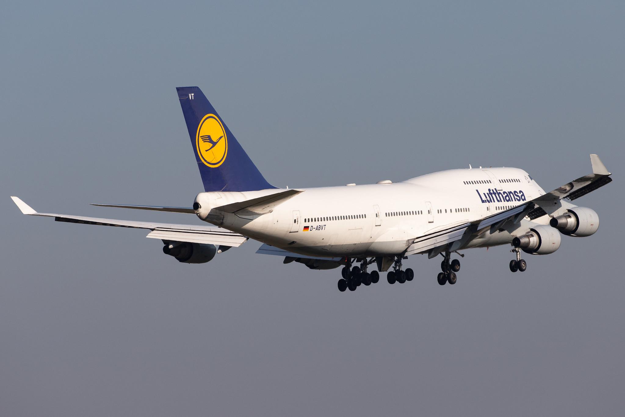 Frankfurt Airport: Lufthansa (LH / DLH) |  Boeing 747-430 B744 | D-ABVT | MSN 28287