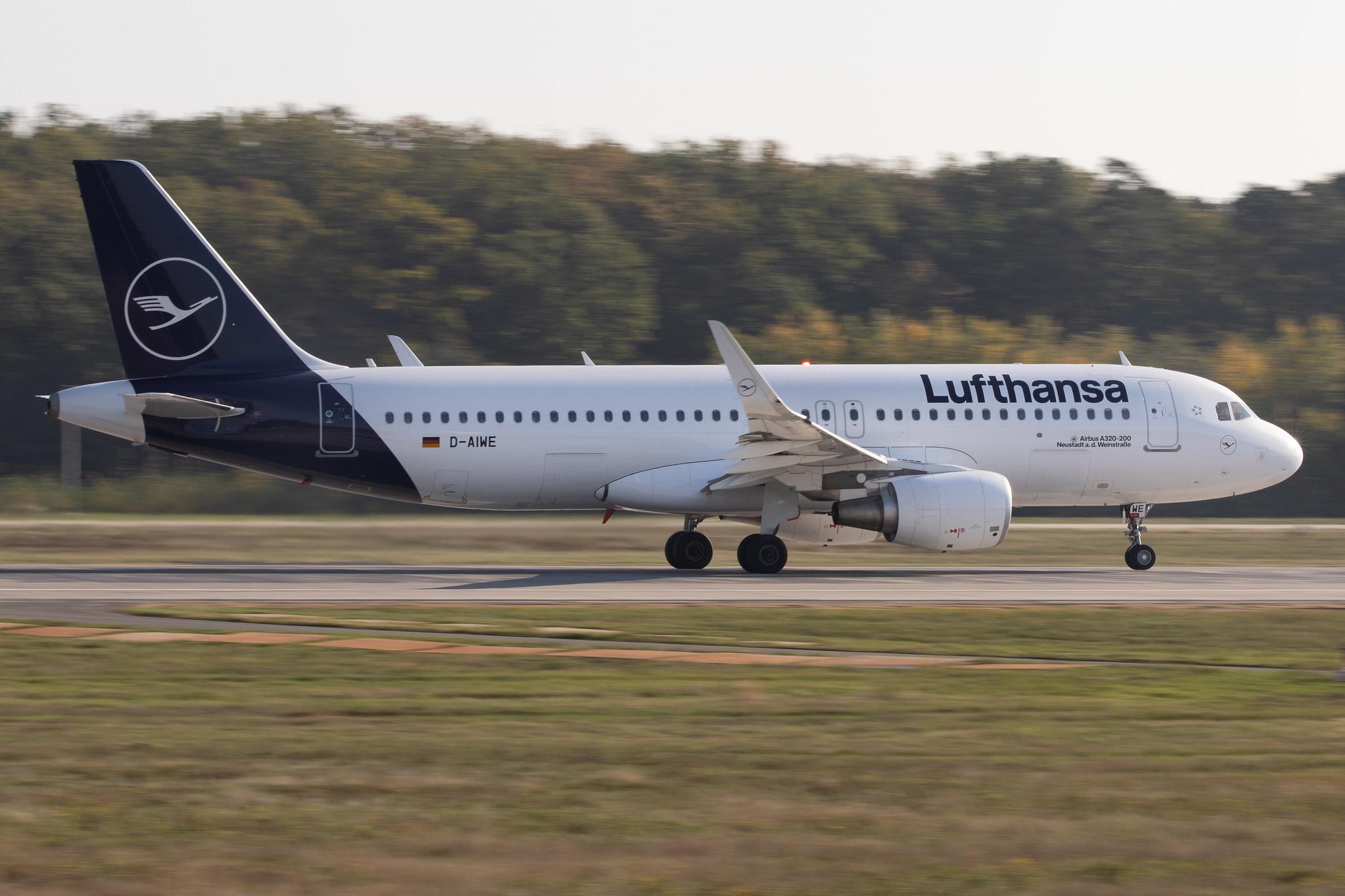 Frankfurt Airport: Lufthansa (LH / DLH) |  Airbus A320-214 A320 | D-AIWE | MSN 8680