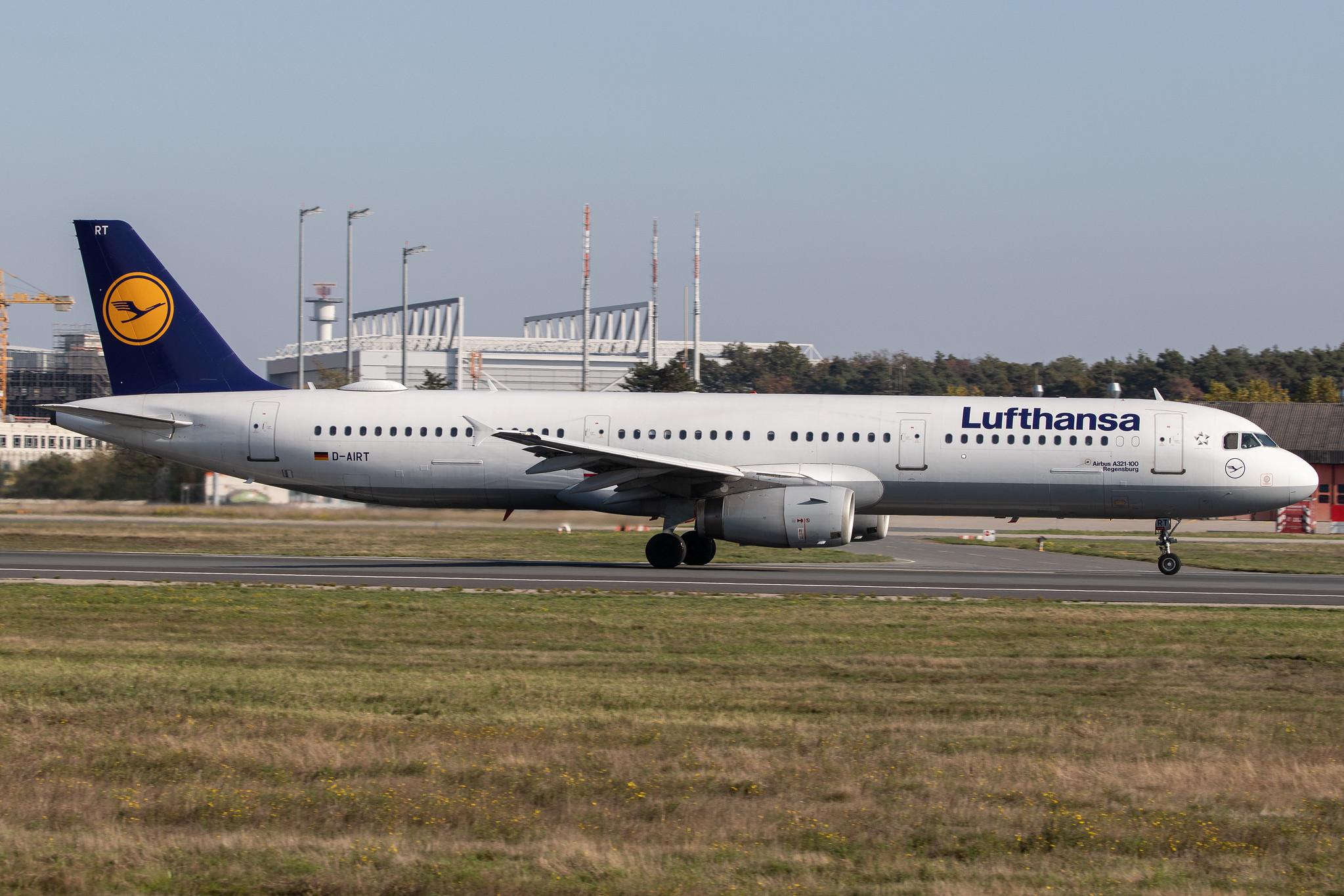 Frankfurt Airport: Lufthansa (LH / DLH) |  Airbus A321-131 A321 | D-AIRT | MSN 0652