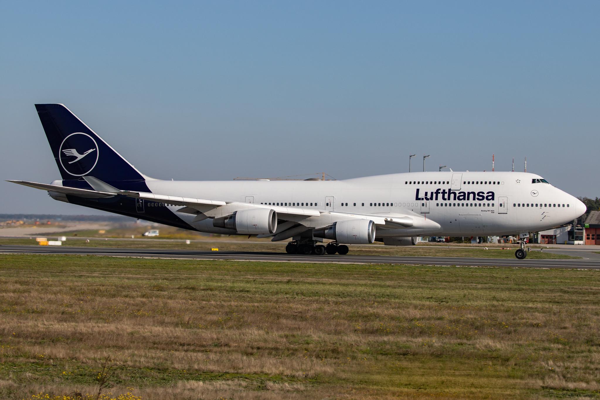 Frankfurt Airport: Lufthansa (LH / DLH) |  Boeing 747-430 B744 | D-ABVM | MSN 29101
