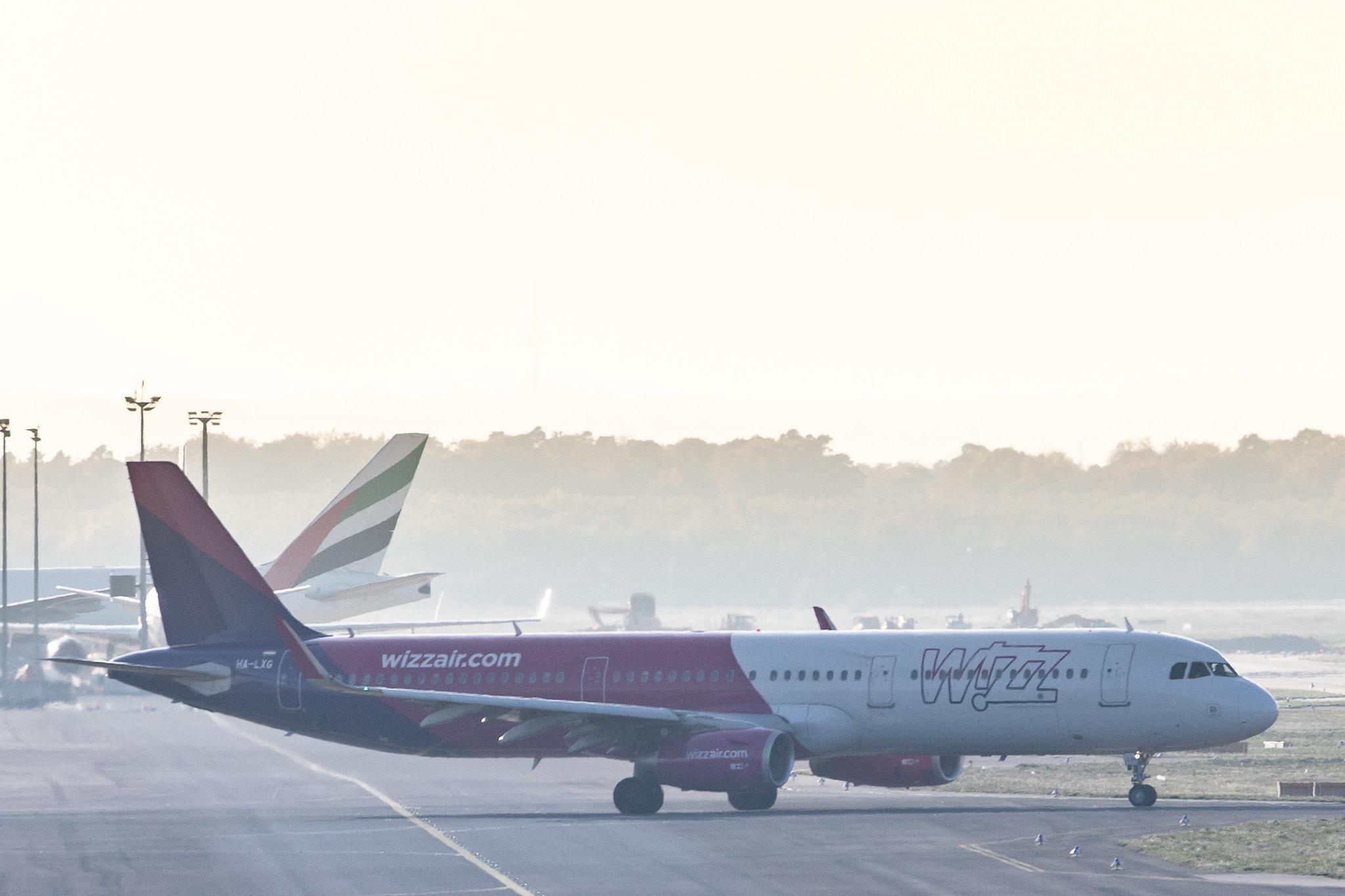 Frankfurt Airport: Wizz Air (W6 / WZZ) |  Airbus A321-231 A321 | HA-LXG | MSN 7182