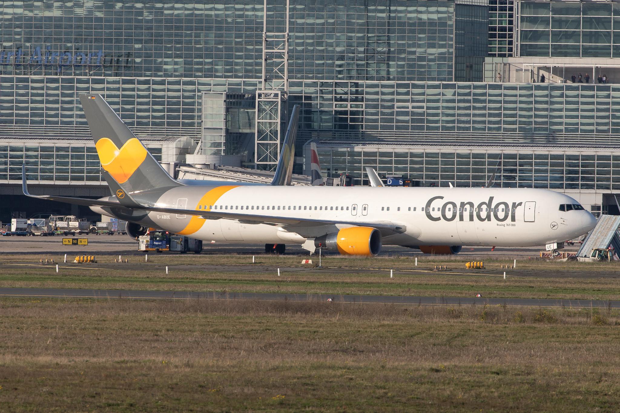 Frankfurt Airport: Condor (DE / CFG) |  Boeing 767-330(ER) B763 | D-ABUE | MSN 26984