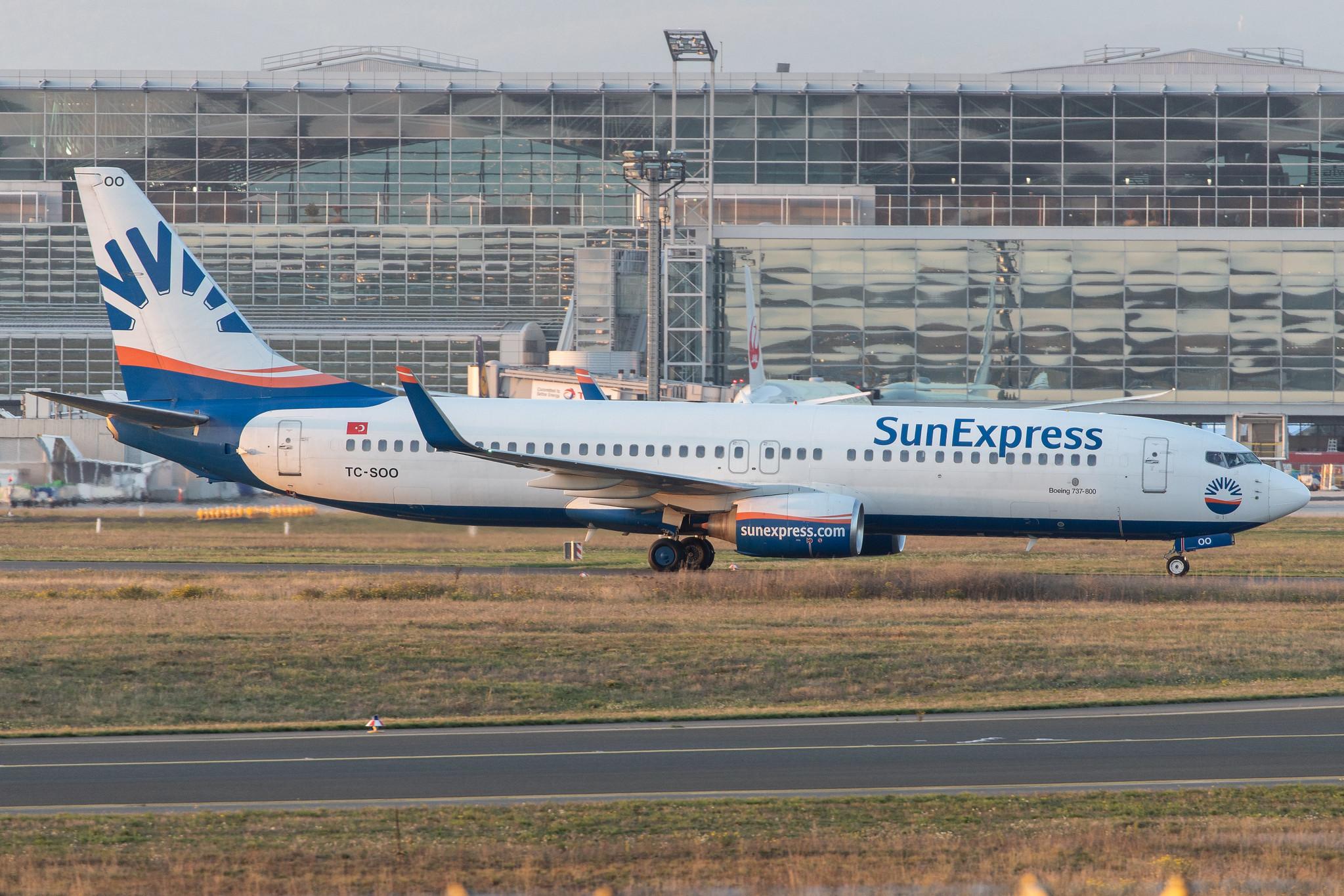 Frankfurt Airport: SunExpress (XQ / SXS) |  Boeing 737-8AS B738 | TC-SOO | MSN 33558