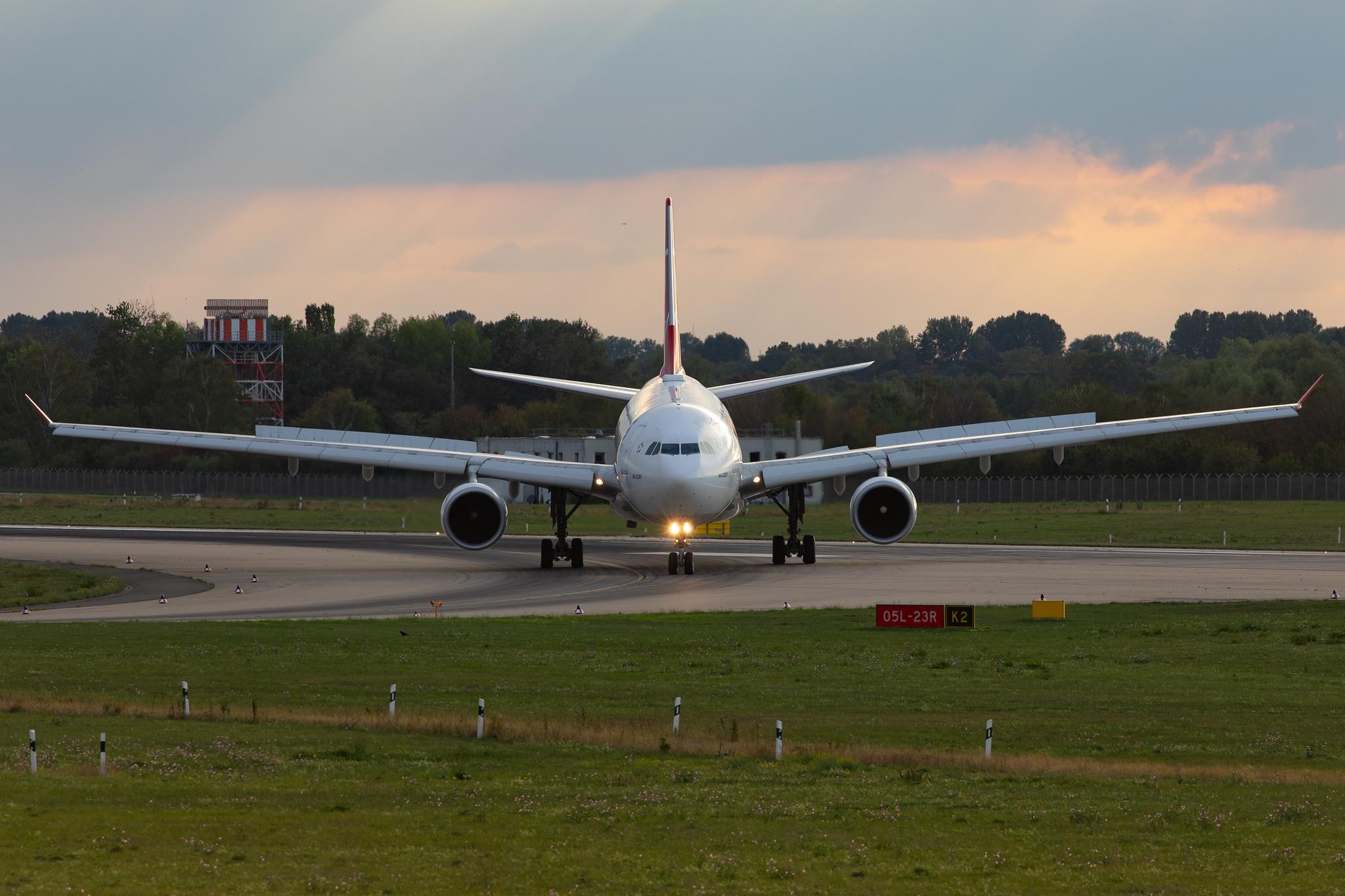 Düsseldorf Airport: Turkish Airlines (TK / THY) |  Airbus A330-303 A333 | TC-JOD | MSN 1529