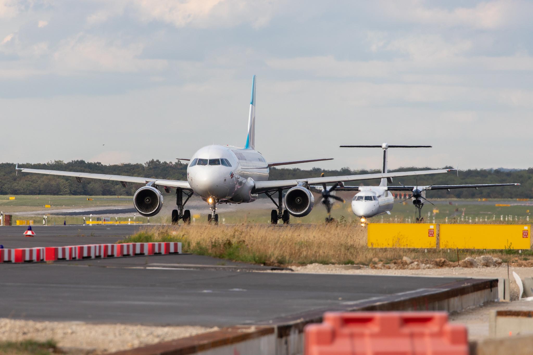 Düsseldorf Airport: Eurowings (EW / EWG) |  Airbus A320-216 A320 | D-ABZE | MSN 3464