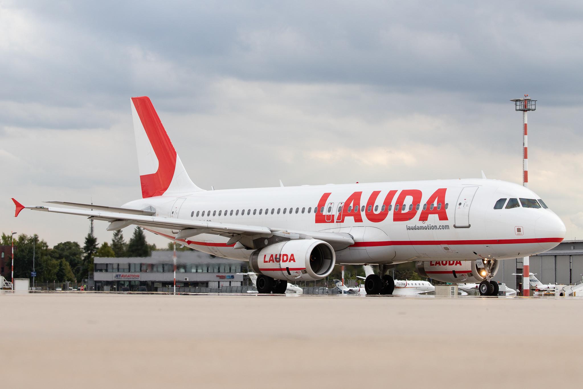 Düsseldorf Airport: Laudamotion (OE / LDM) |  Airbus A320-232 A320 | OE-LOP | MSN 1566
