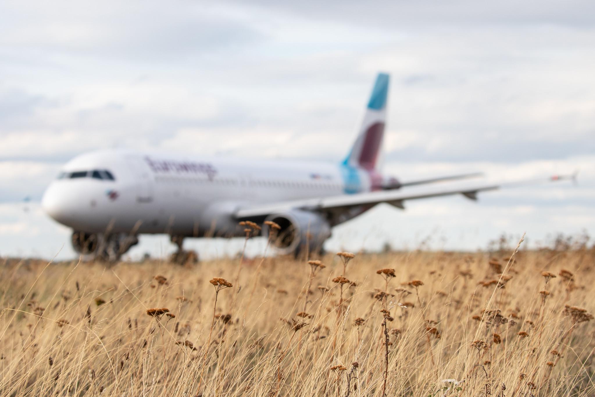Düsseldorf Airport: Eurowings (EW / EWG) |  Airbus A320-214 A320 | D-ABNL | MSN 1852