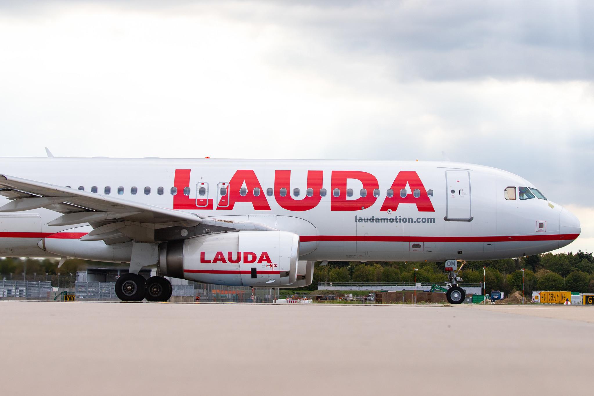 Düsseldorf Airport: Laudamotion (OE / LDM) |  Airbus A320-232 A320 | OE-LOM | MSN 2984