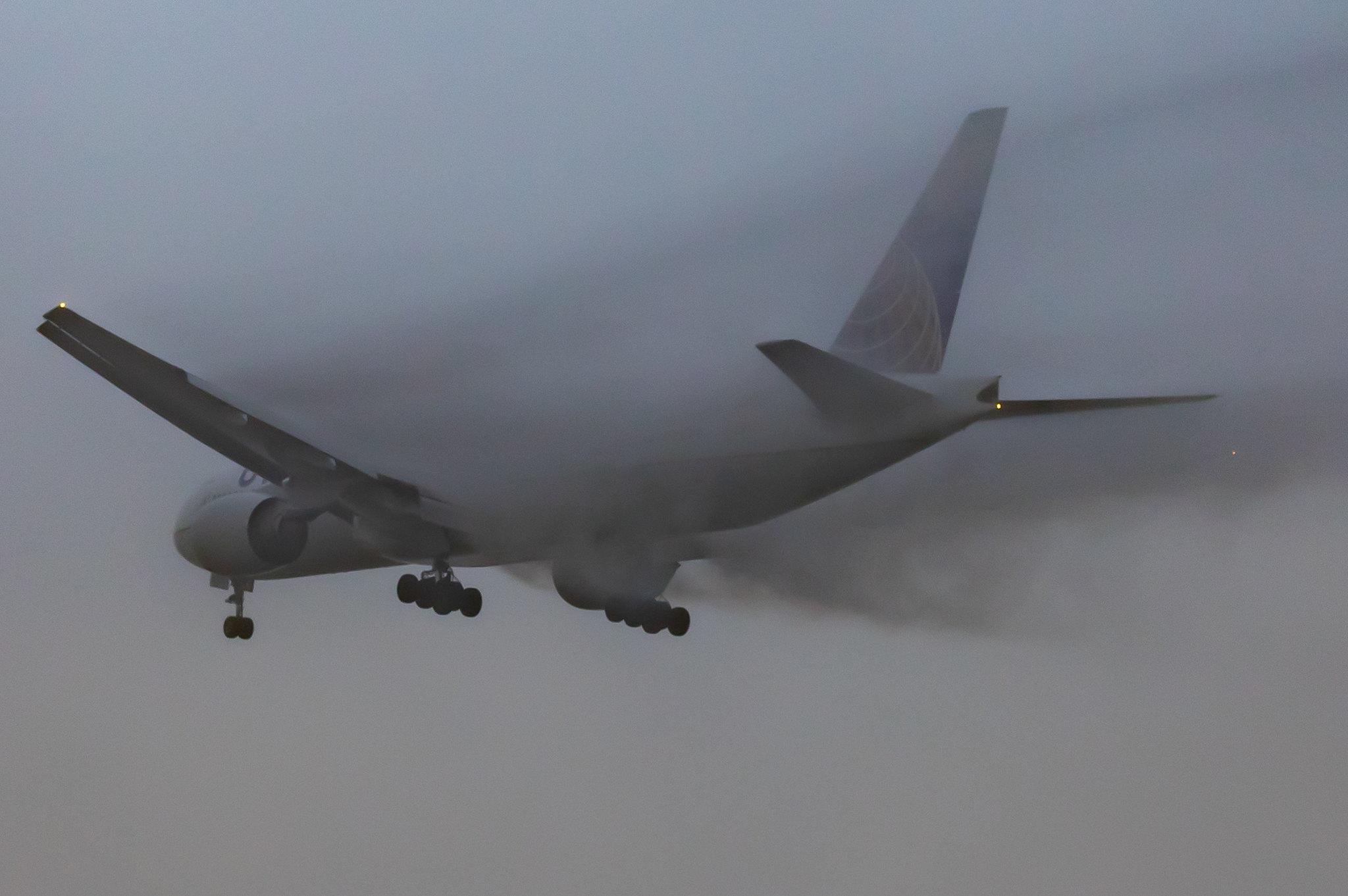 Frankfurt Airport: United Airlines (UA / UAL) |  Boeing 777-222(ER) B772 | N220UA | MSN 30223