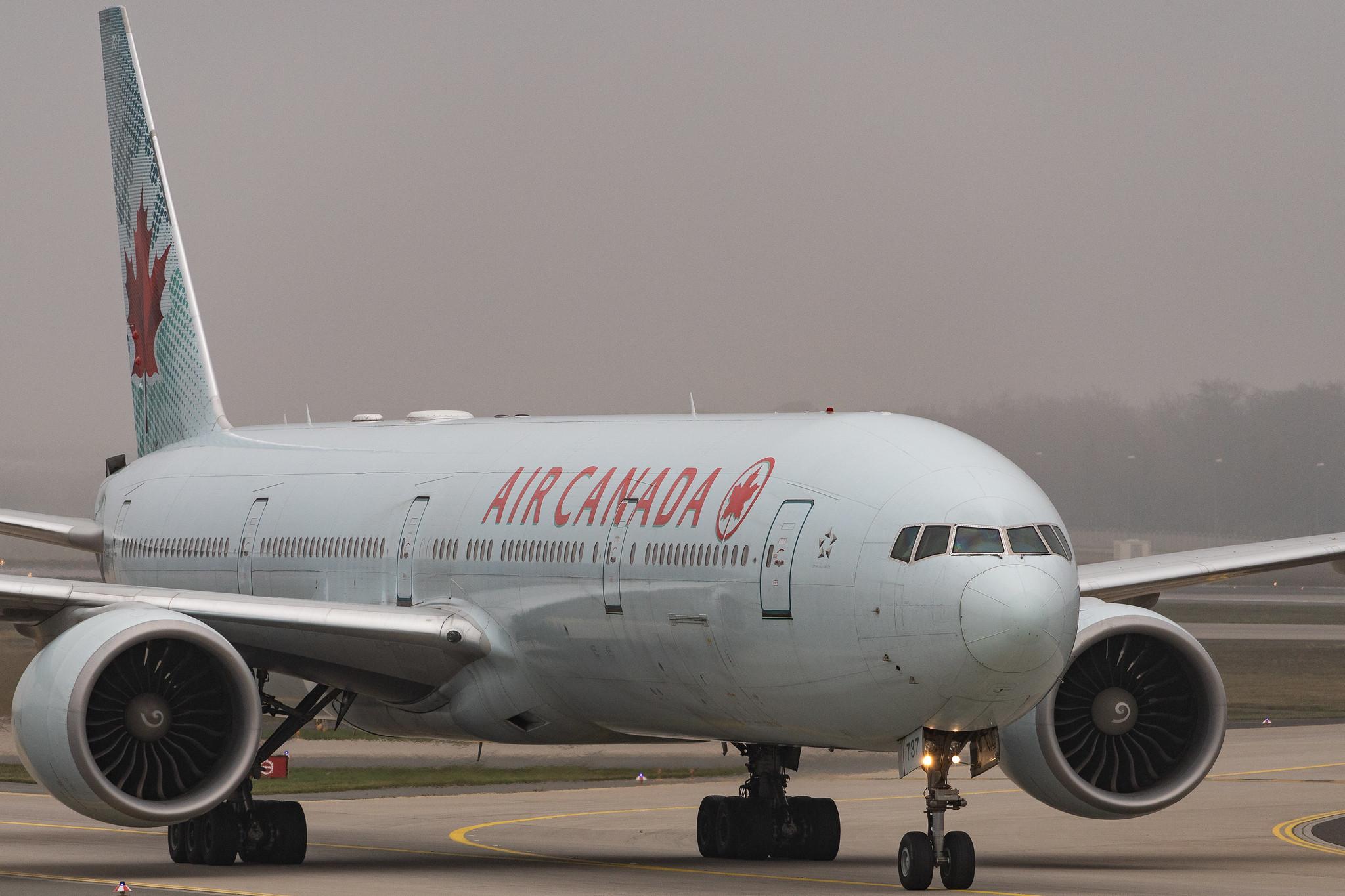Frankfurt Airport: Air Canada (AC / ACA) |  Boeing 777-333(ER) B77W | C-FIUW | MSN 35249