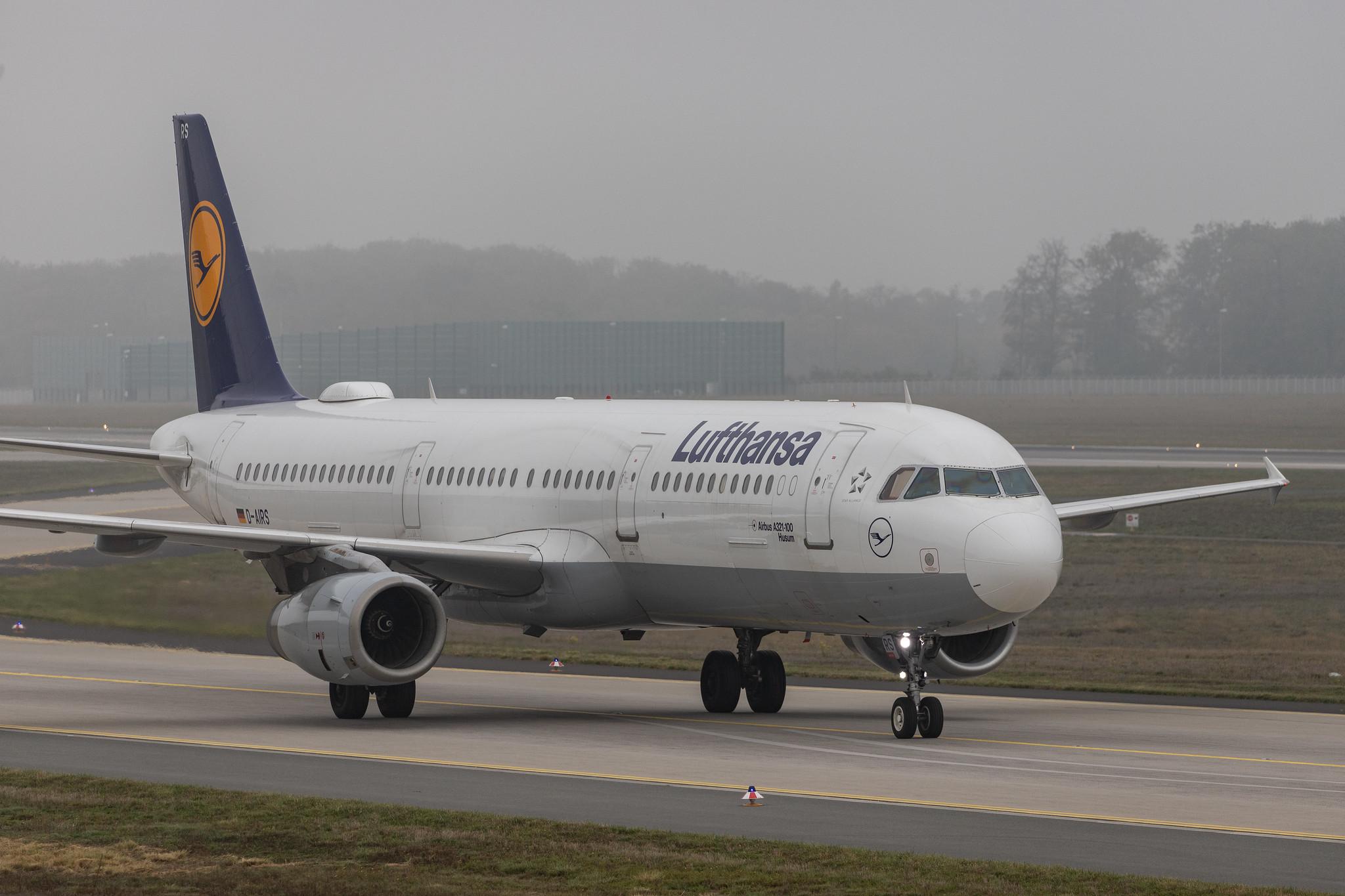 Frankfurt Airport: Lufthansa (LH / DLH) |  Airbus A321-131 A321 | D-AIRS | MSN 0595
