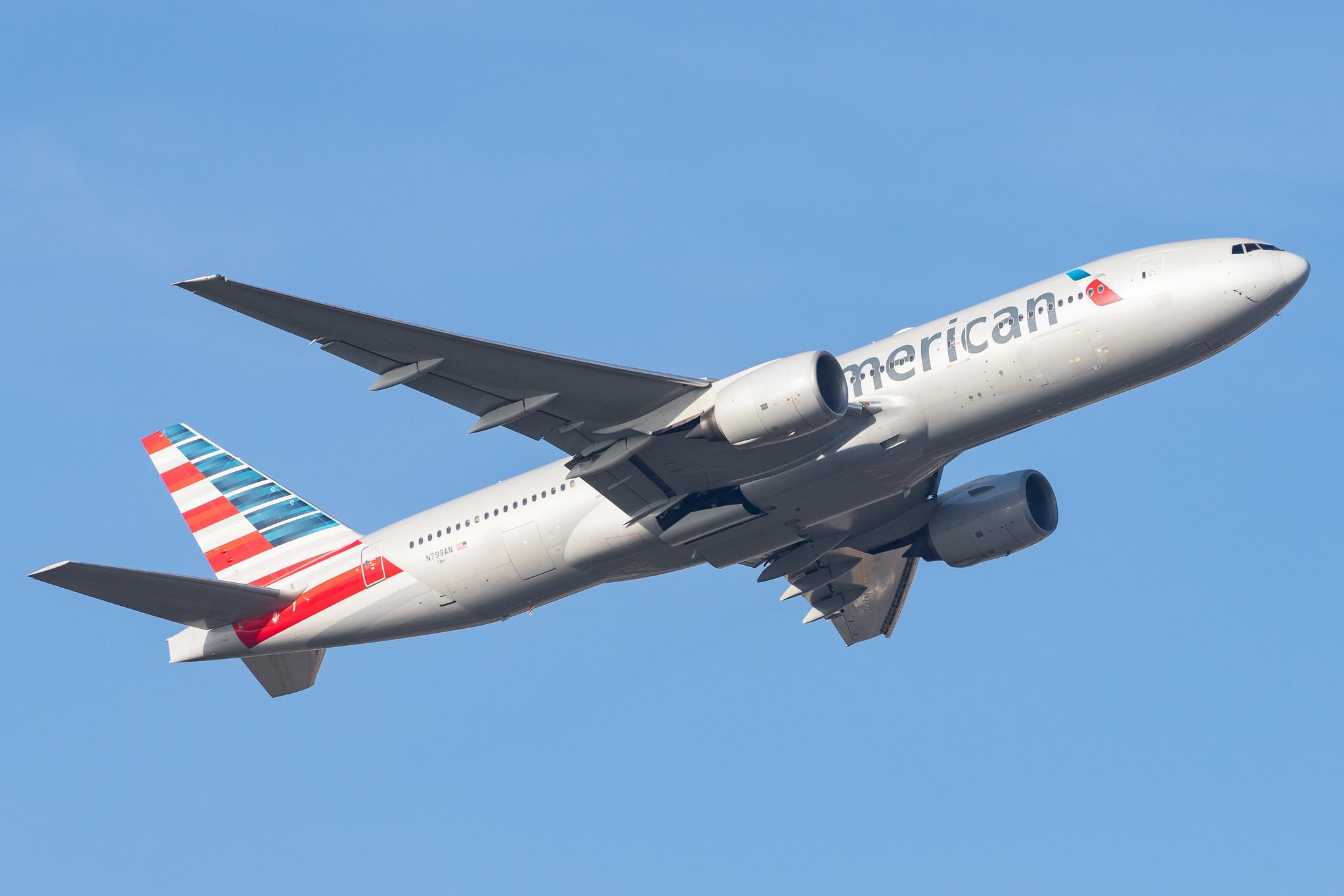 London Heathrow Airport: American Airlines (AA / AAL) |  Boeing 777-223(ER) B772 | N799AN | MSN 30258
