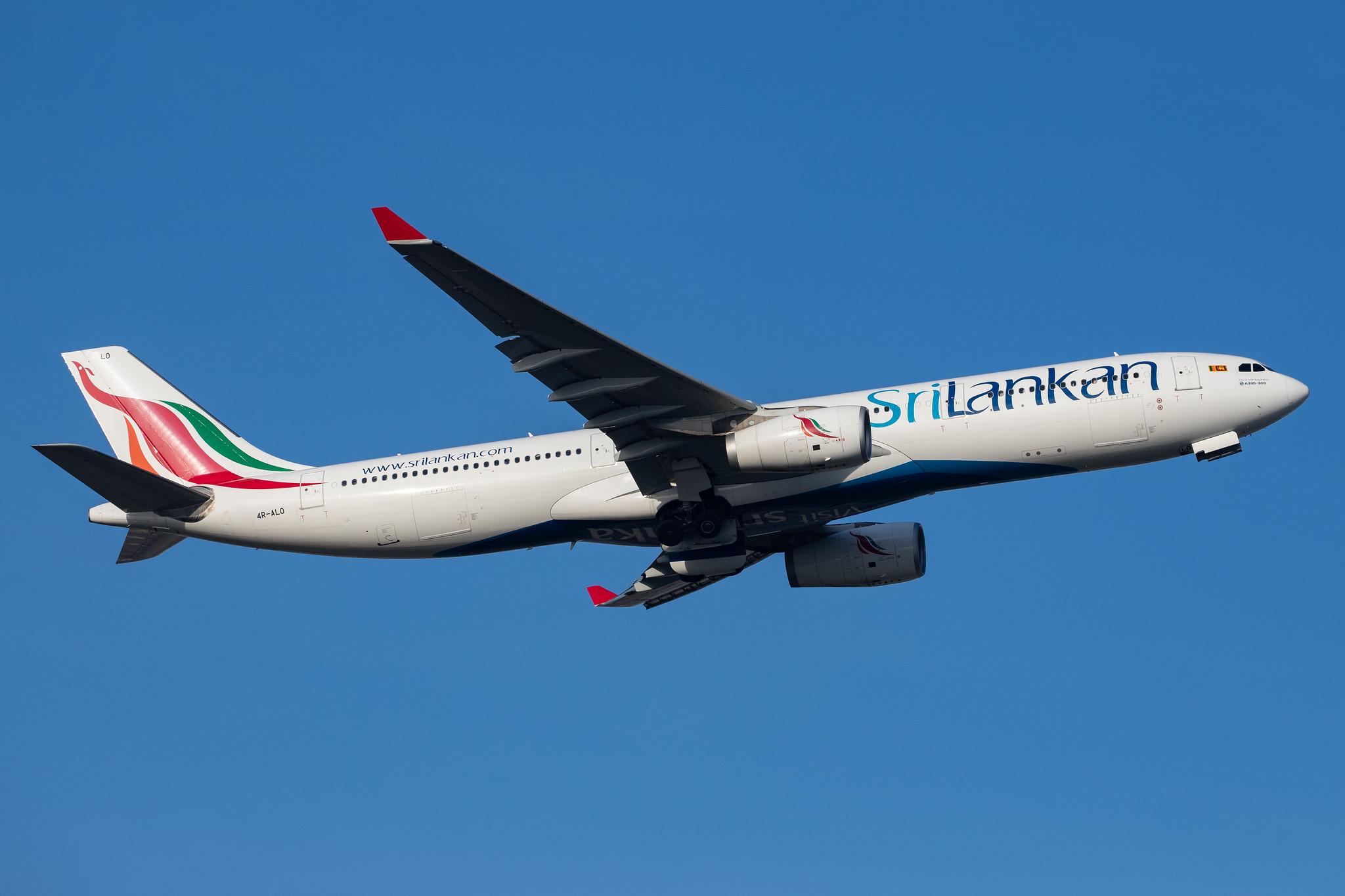London Heathrow Airport: SriLankan Airlines (UL / ALK) |  Airbus A330-343 A333 | 4R-ALO | MSN 1650