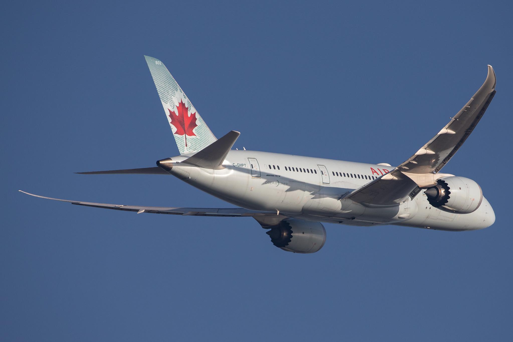 London Heathrow Airport: Air Canada (AC / ACA) |  Boeing 787-8 Dreamliner B788 | C-GHPT | MSN 35258
