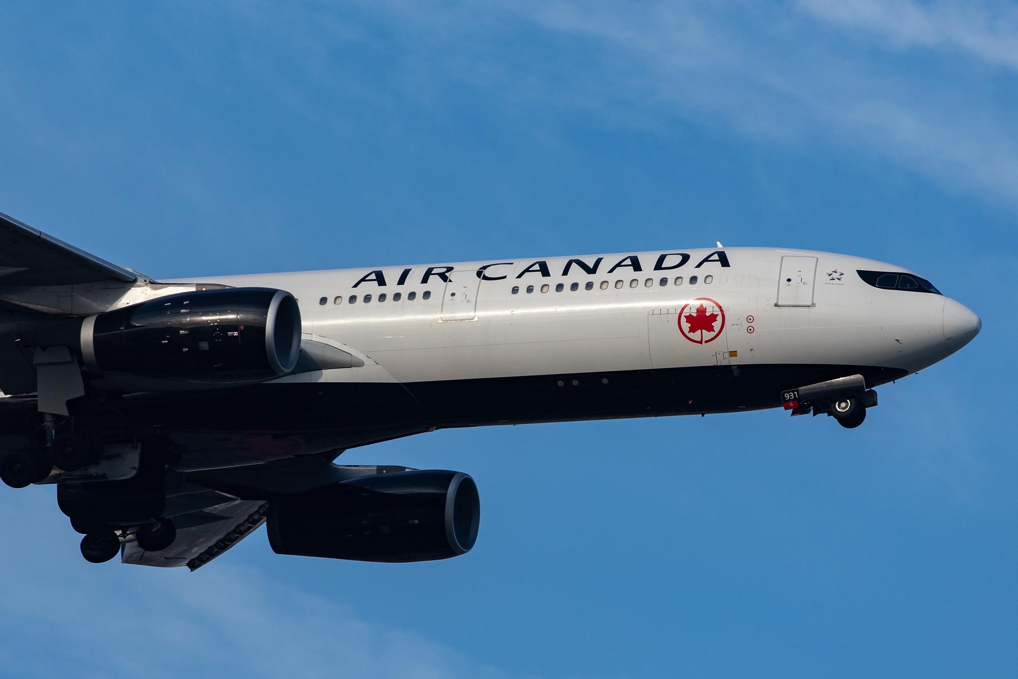 London Heathrow Airport: Air Canada (AC / ACA) |  Airbus A330-343 A333 | C-GFAF | MSN 0277