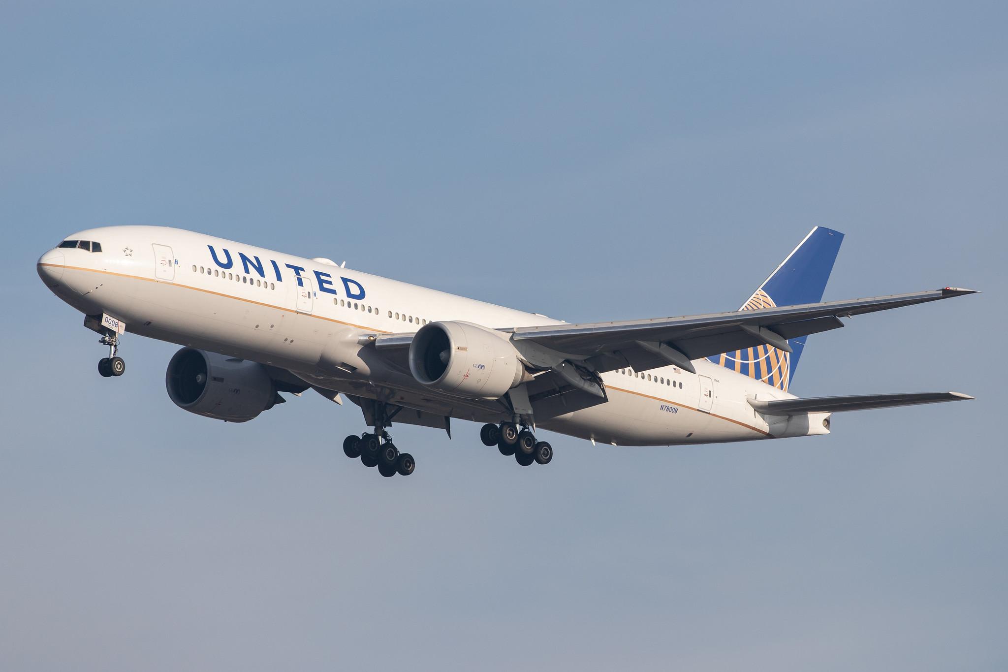 London Heathrow Airport: United Airlines (UA / UAL) |  Boeing 777-224(ER) B772 | N78008 | MSN 29478