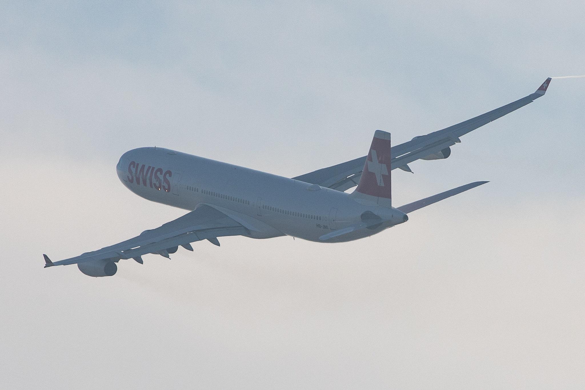 Flughafen Zürich: Swiss (LX / SWR) |  Airbus A340-313 A343 | HB-JMI | MSN 0598