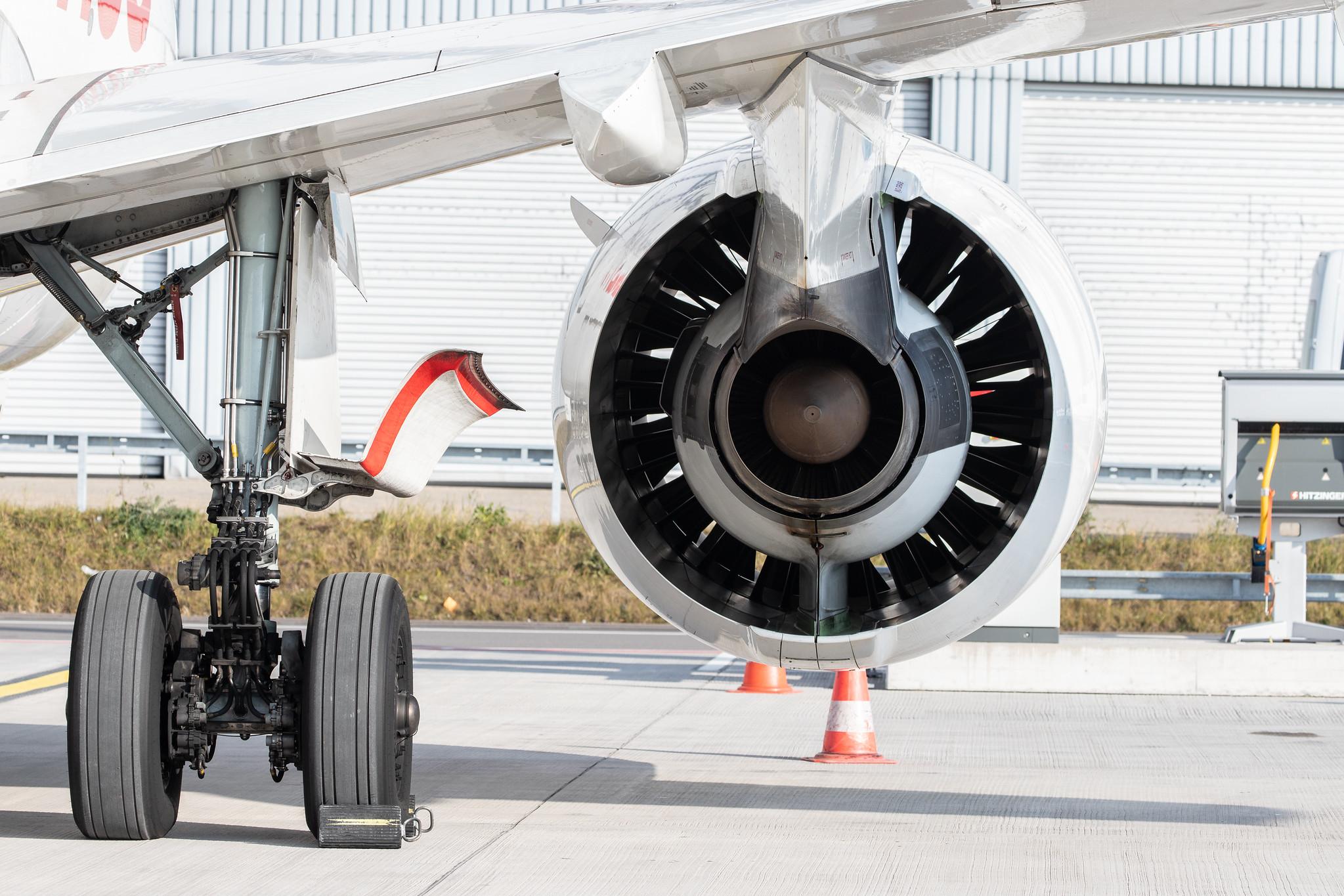 Flughafen Zürich: Swiss (LX / SWR) |  Airbus A220-100 BCS1 | HB-JBA | MSN 50010