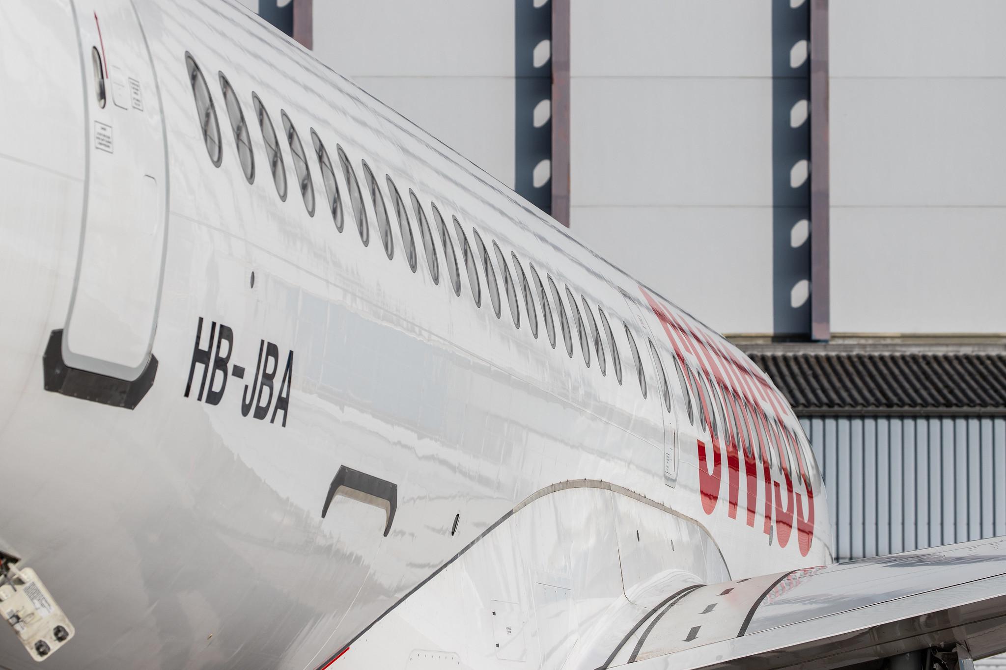 Flughafen Zürich: Swiss (LX / SWR) |  Airbus A220-100 BCS1 | HB-JBA | MSN 50010