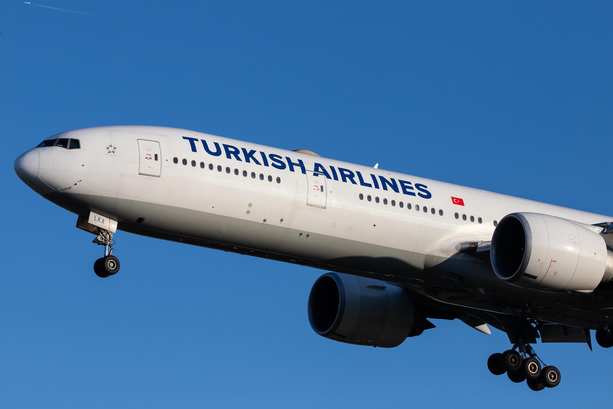 London Heathrow Airport: Turkish Airlines (TK / THY) |  Boeing 777-36N(ER) B77W | TC-LKA | MSN 41818