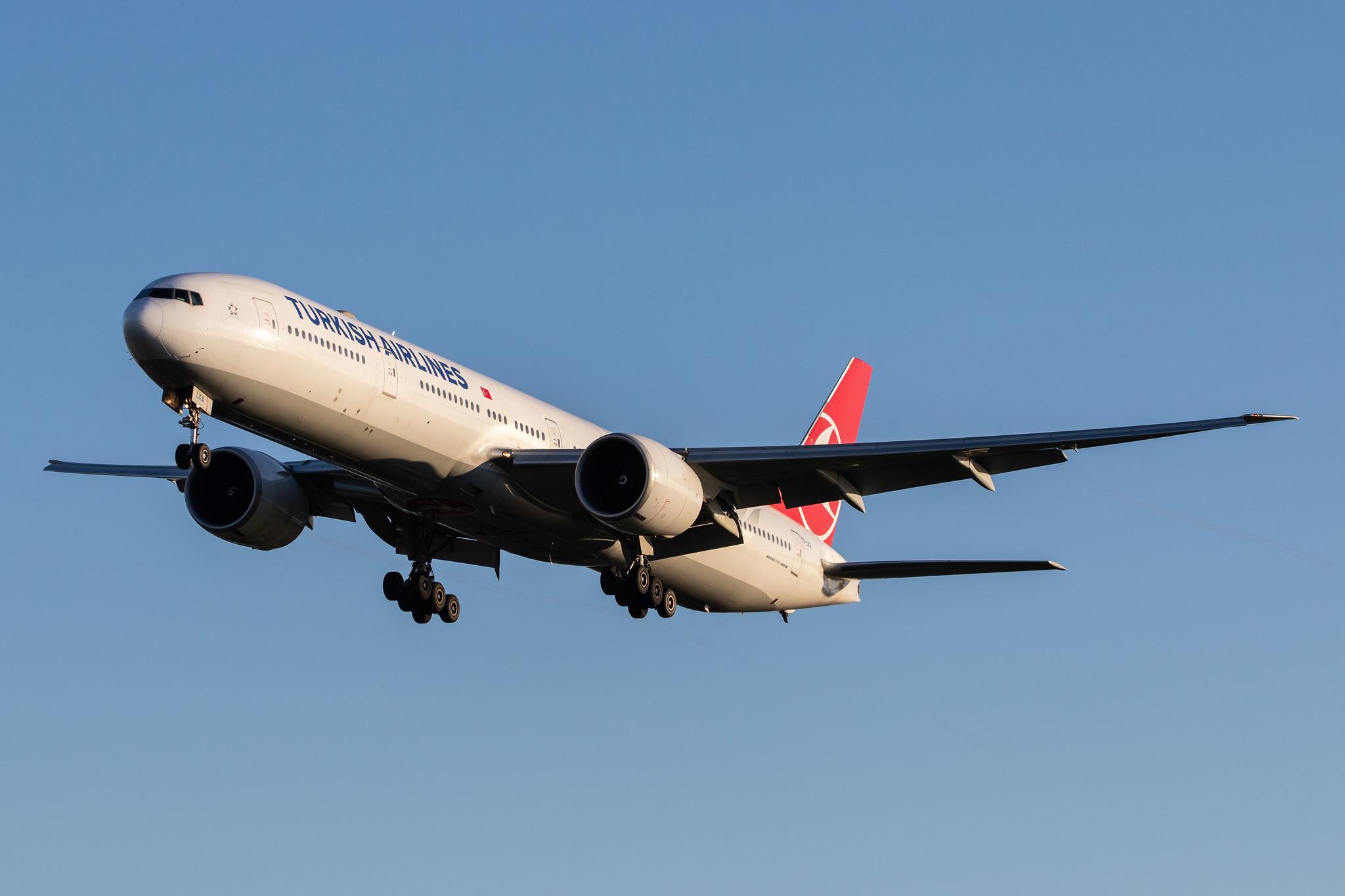 London Heathrow Airport: Turkish Airlines (TK / THY) |  Boeing 777-36N(ER) B77W | TC-LKA | MSN 41818