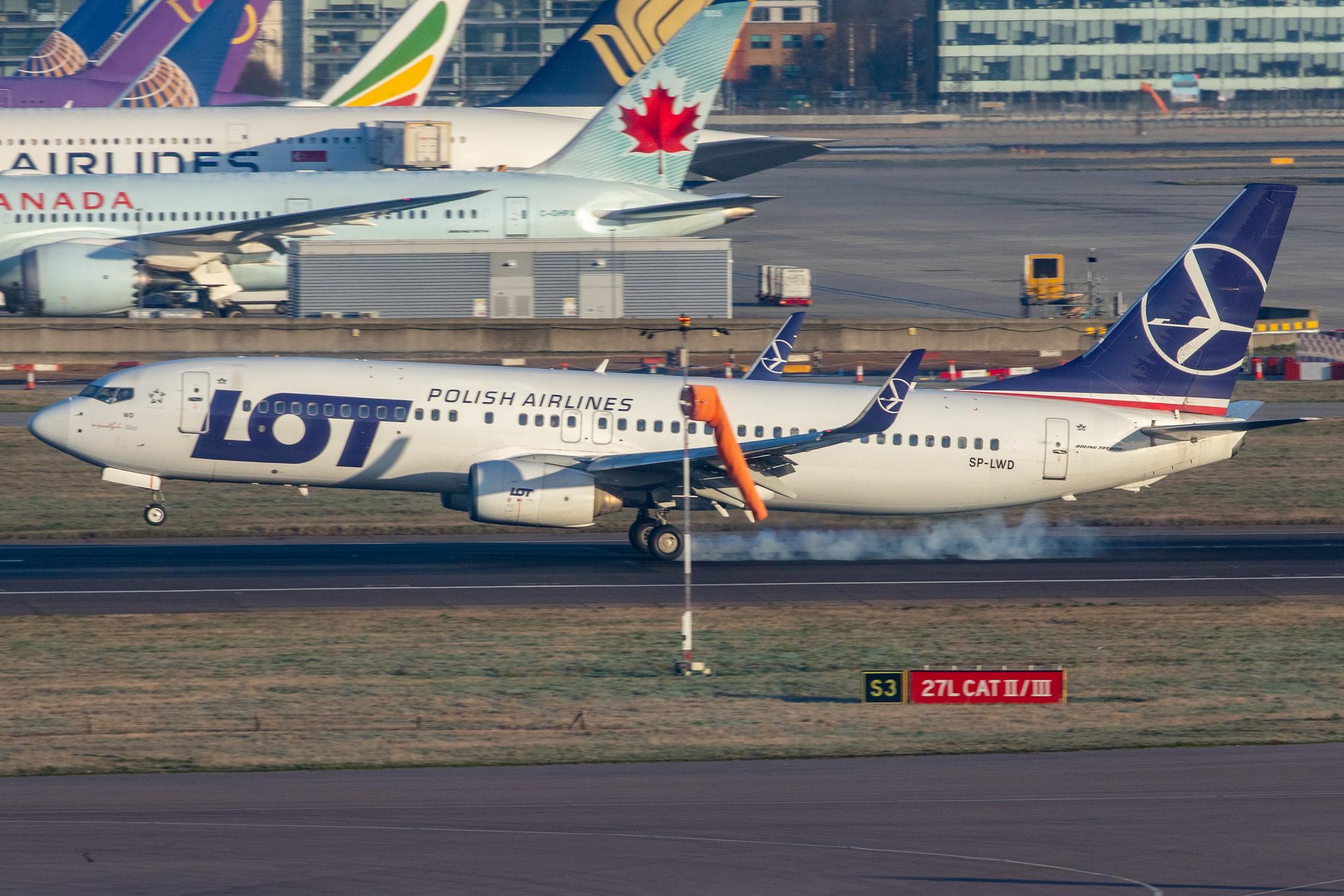 London Heathrow Airport: LOT (LO / LOT) |  Boeing 737-89P B738 | SP-LWD | MSN 32802