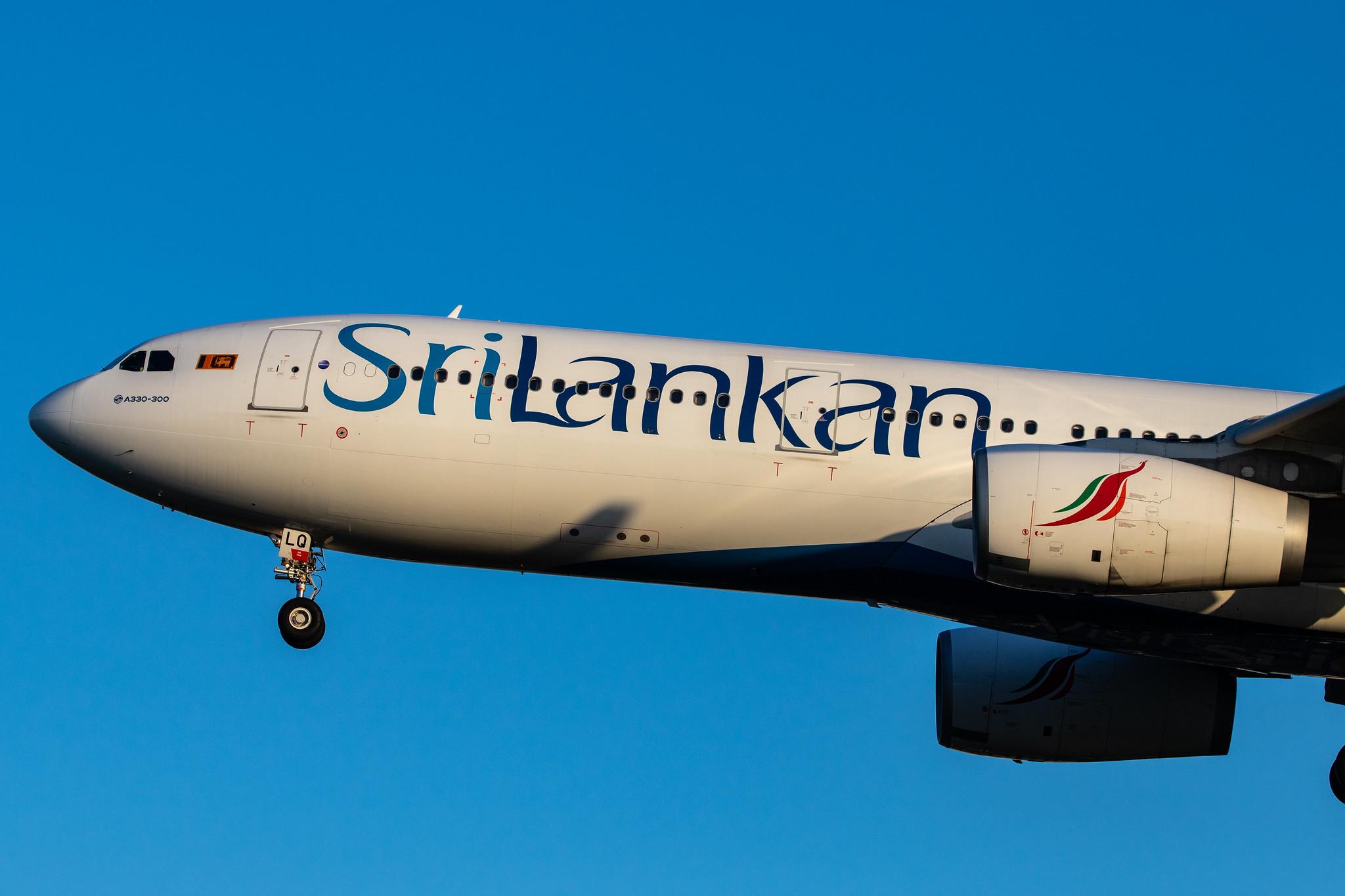 London Heathrow Airport: SriLankan Airlines (UL / ALK) |  Airbus A330-343 A333 | 4R-ALQ | MSN 1687