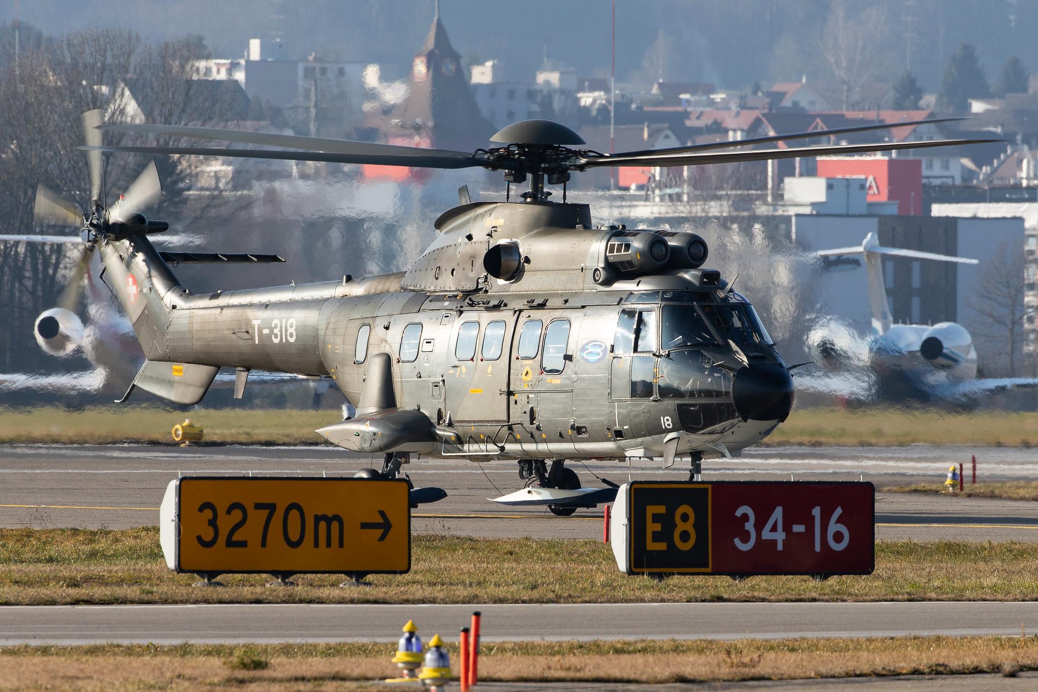 Flughafen Zürich: Swiss Air Force |  Eurocopter AS-532UL Cougar AS32 | T-318 | MSN 2340
