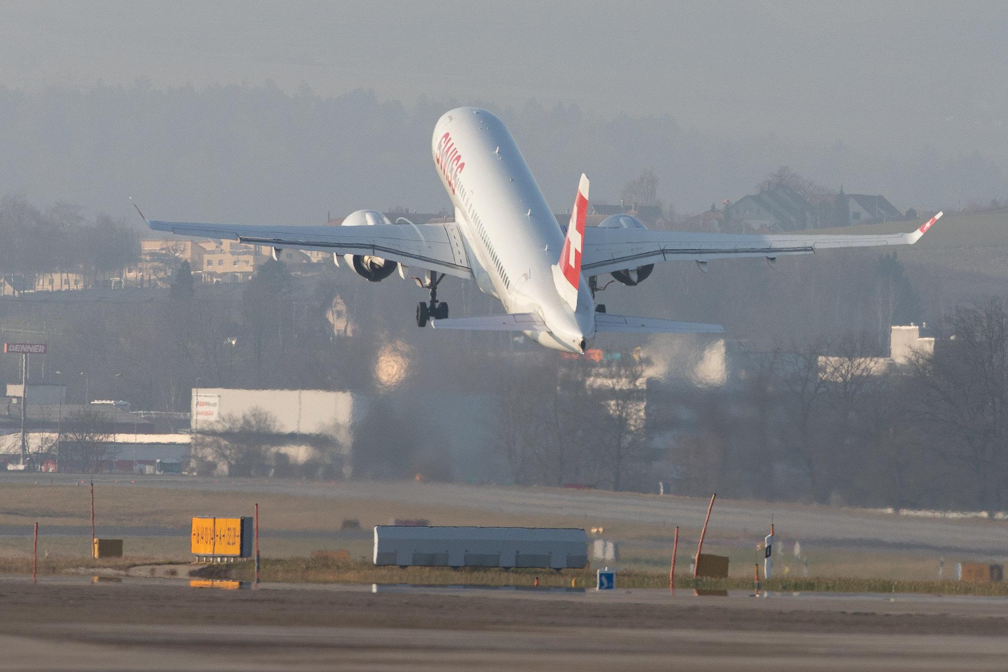 Flughafen Zürich: Swiss (LX / SWR) |  Airbus A220-300 BCS3 | HB-JCI | MSN 55023