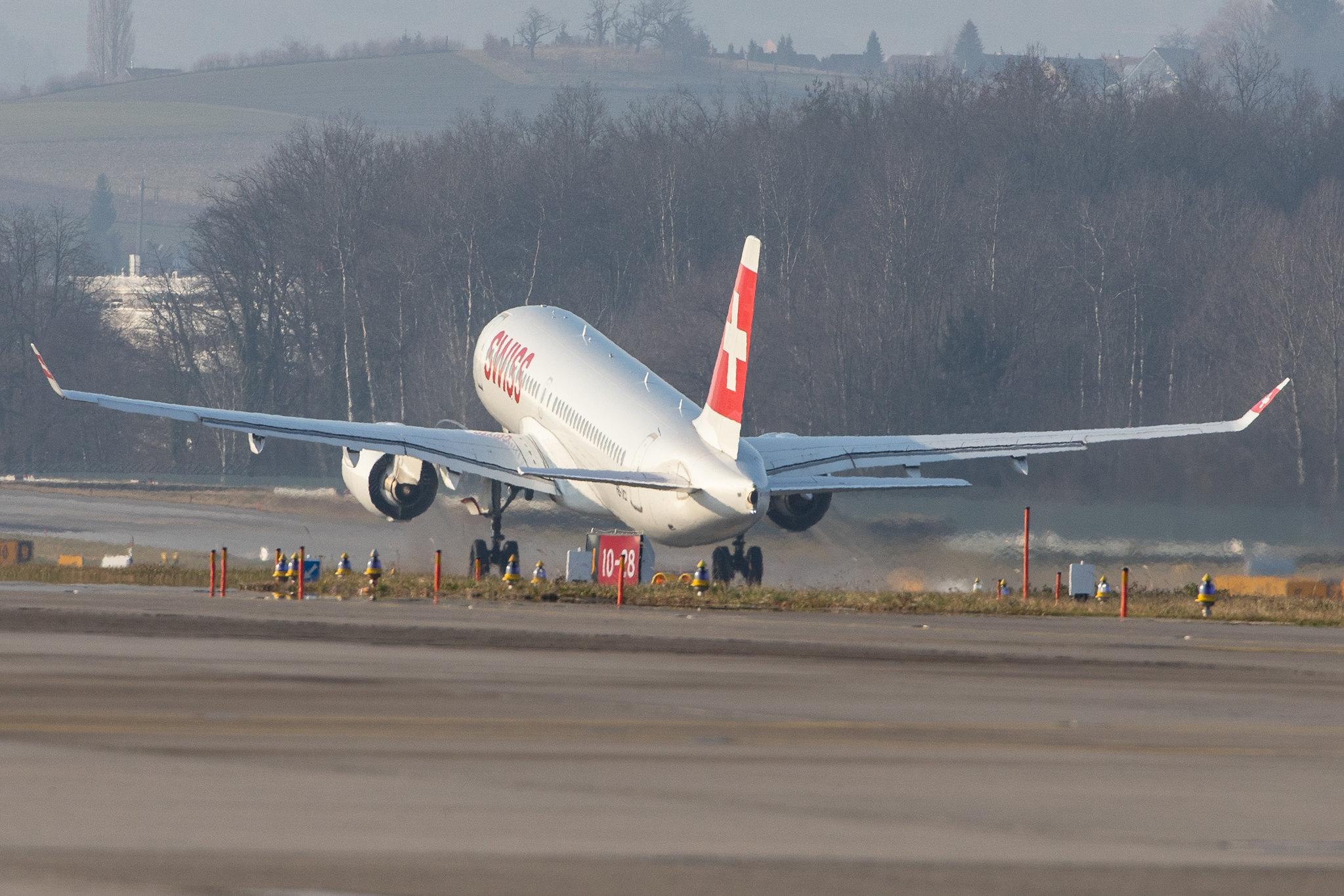 Flughafen Zürich: Swiss (LX / SWR) |  Airbus A220-300 BCS3 | HB-JCI | MSN 55023