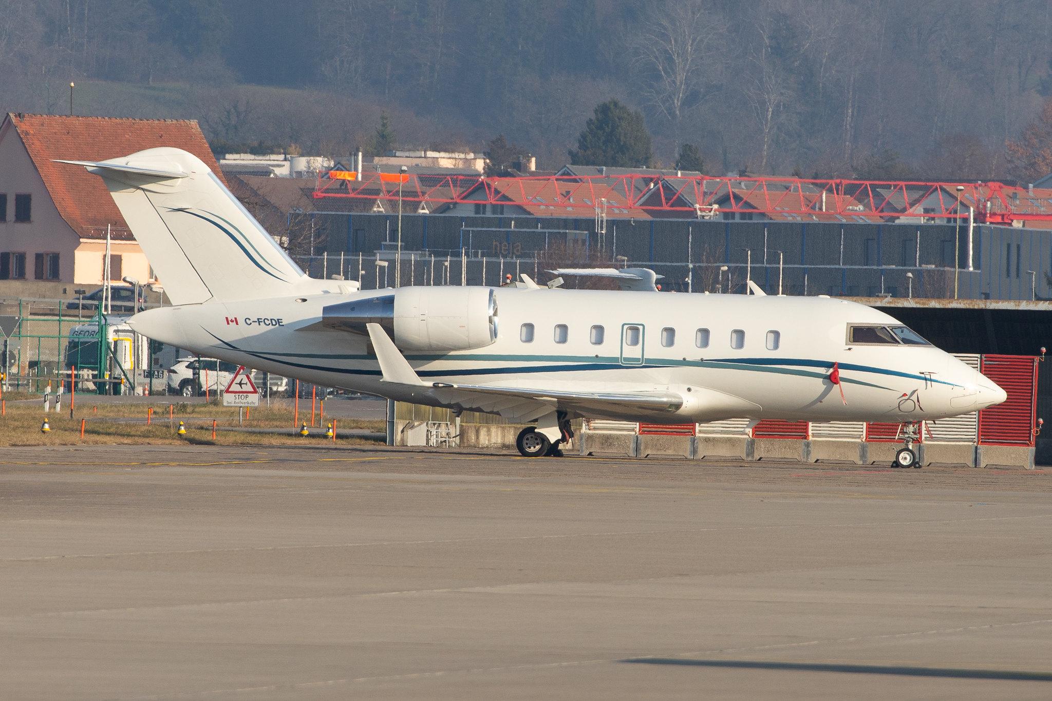 Flughafen Zürich: Skyservice Business Aviation (/ SYB) |  Bombardier CL605 Challenger CL60 | C-FCDE | MSN 5938
