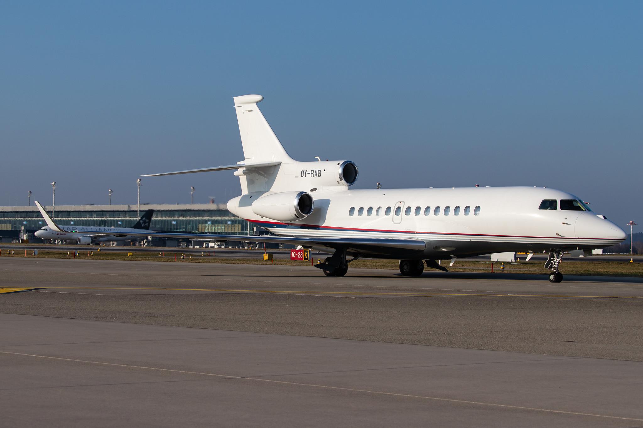 Flughafen Zürich: Air Alsie (6I / MMD) |  Dassault Falcon 7X FA7X | OY-RAB | MSN 078