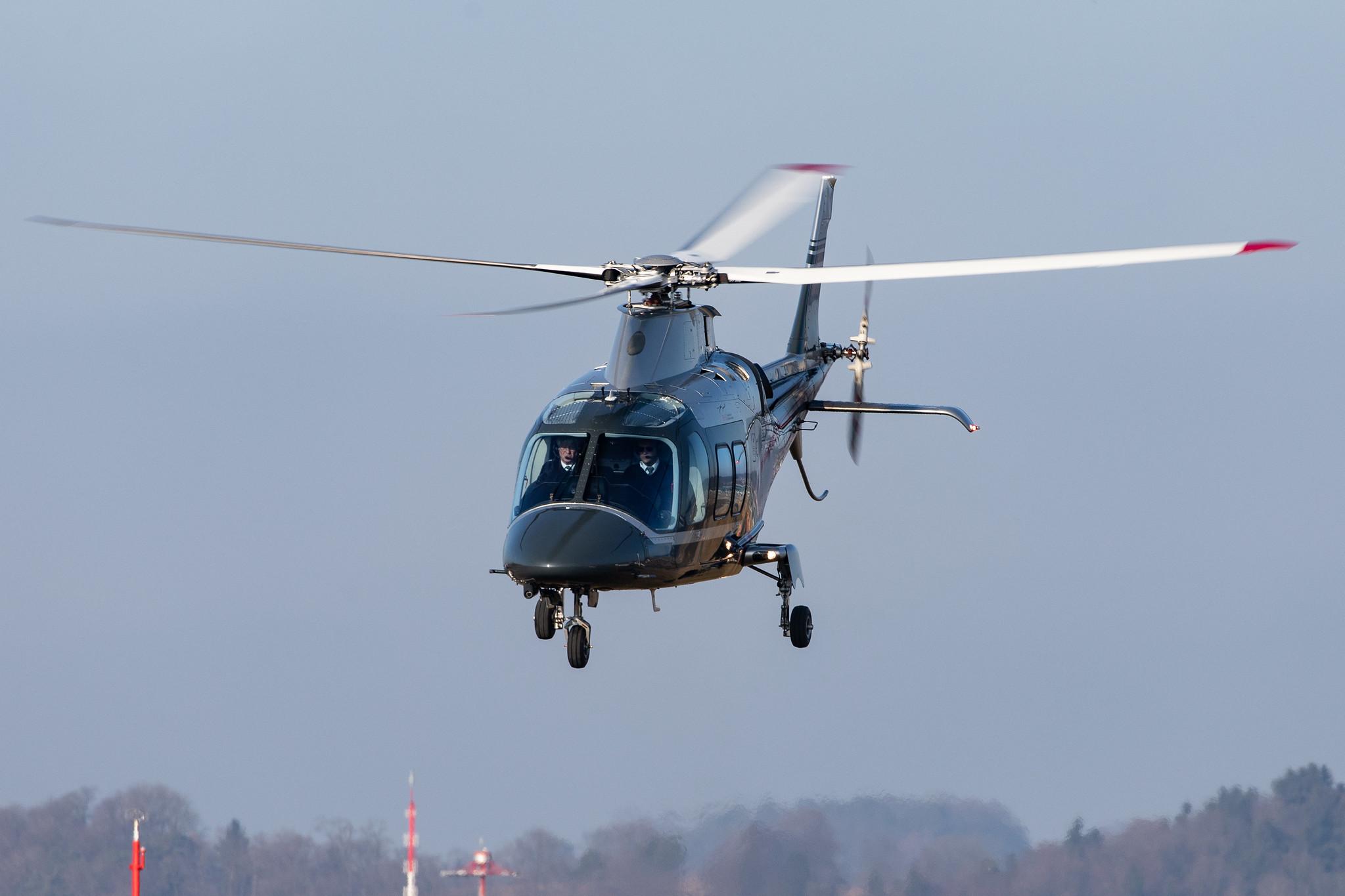 Flughafen Zürich: DC Aviation (/ DCS) | Operator: DC-Aviation |  Augusta AW-109SP Grand New A109 | D-HBFS | MSN 22261