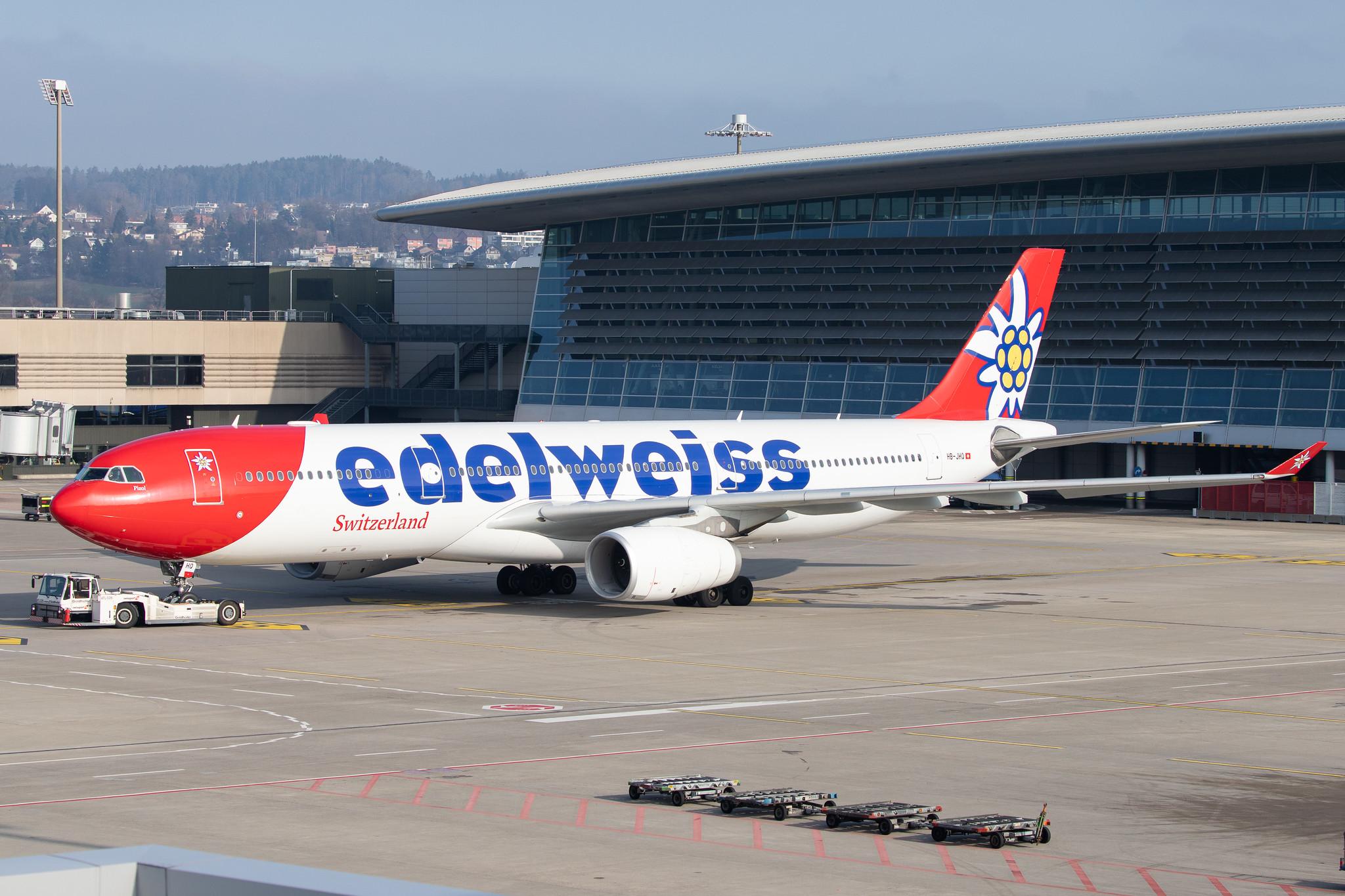 Flughafen Zürich: Edelweiss Air (WK / EDW) |  Airbus A330-343 A333 | HB-JHQ | MSN 1193