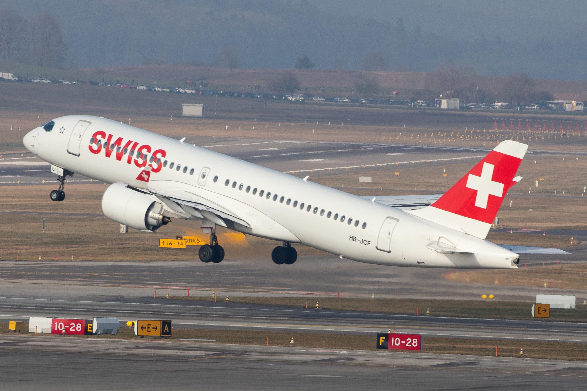 Flughafen Zürich: Swiss (LX / SWR) |  Airbus A220-300 BCS3 | HB-JCF | MSN 55015