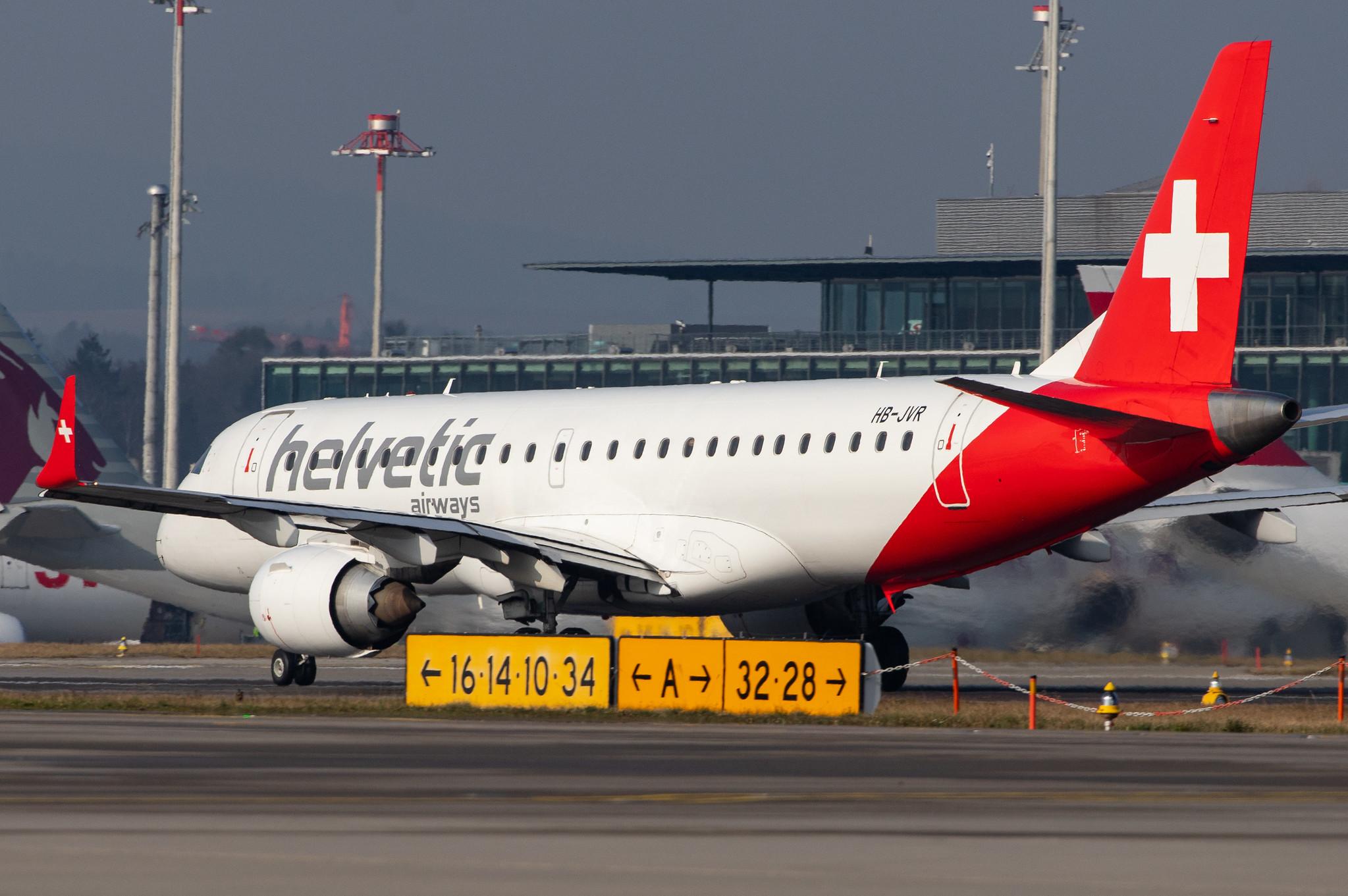 Flughafen Zürich: Helvetic Airways (2L / OAW) |  Embraer E190LR E190 | HB-JVR | MSN 19000435