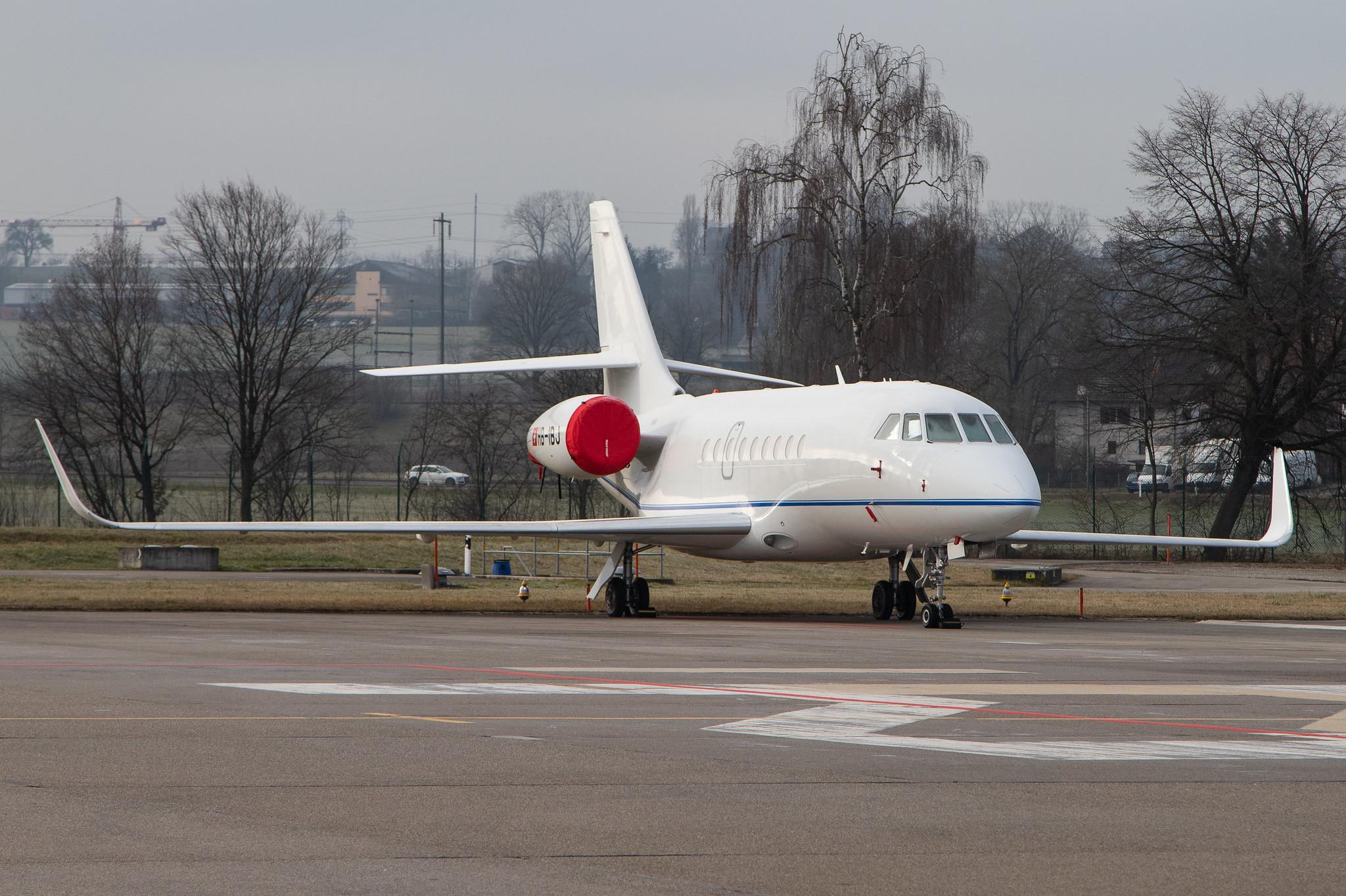 Flughafen Zürich: Cat Aviation |  Dassault Falcon 2000LX F2TH | HB-IBJ | MSN 340