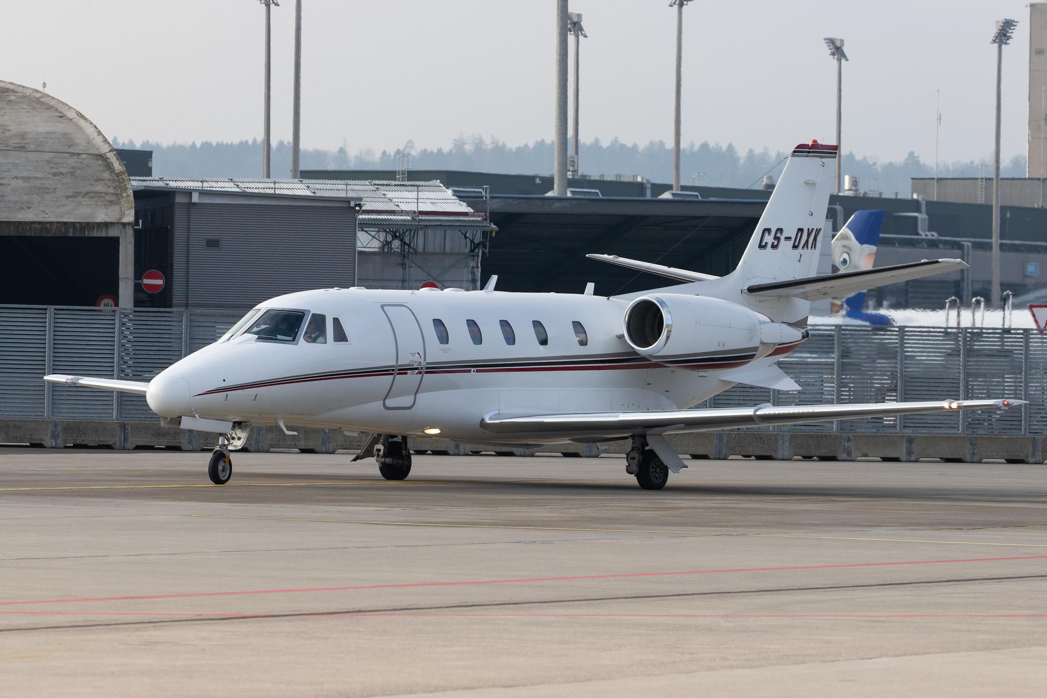 Flughafen Zürich: Netjets Europe (/ NJE) | Operator: NetJets |  Cessna 560XLS Citation Excel C56X | CS-DXK | MSN 560-5633