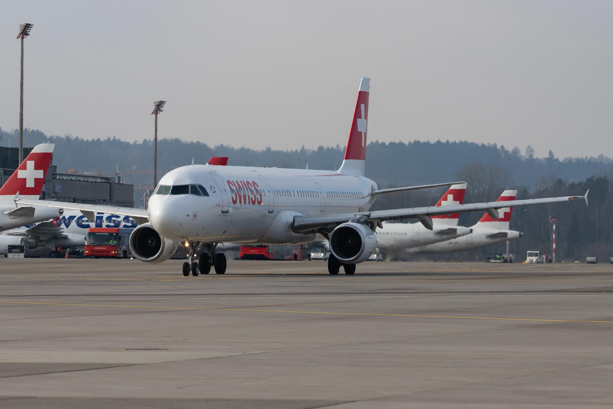 Flughafen Zürich: Swiss (LX / SWR) |  Airbus A321-111 A321 | HB-IOD | MSN 0522