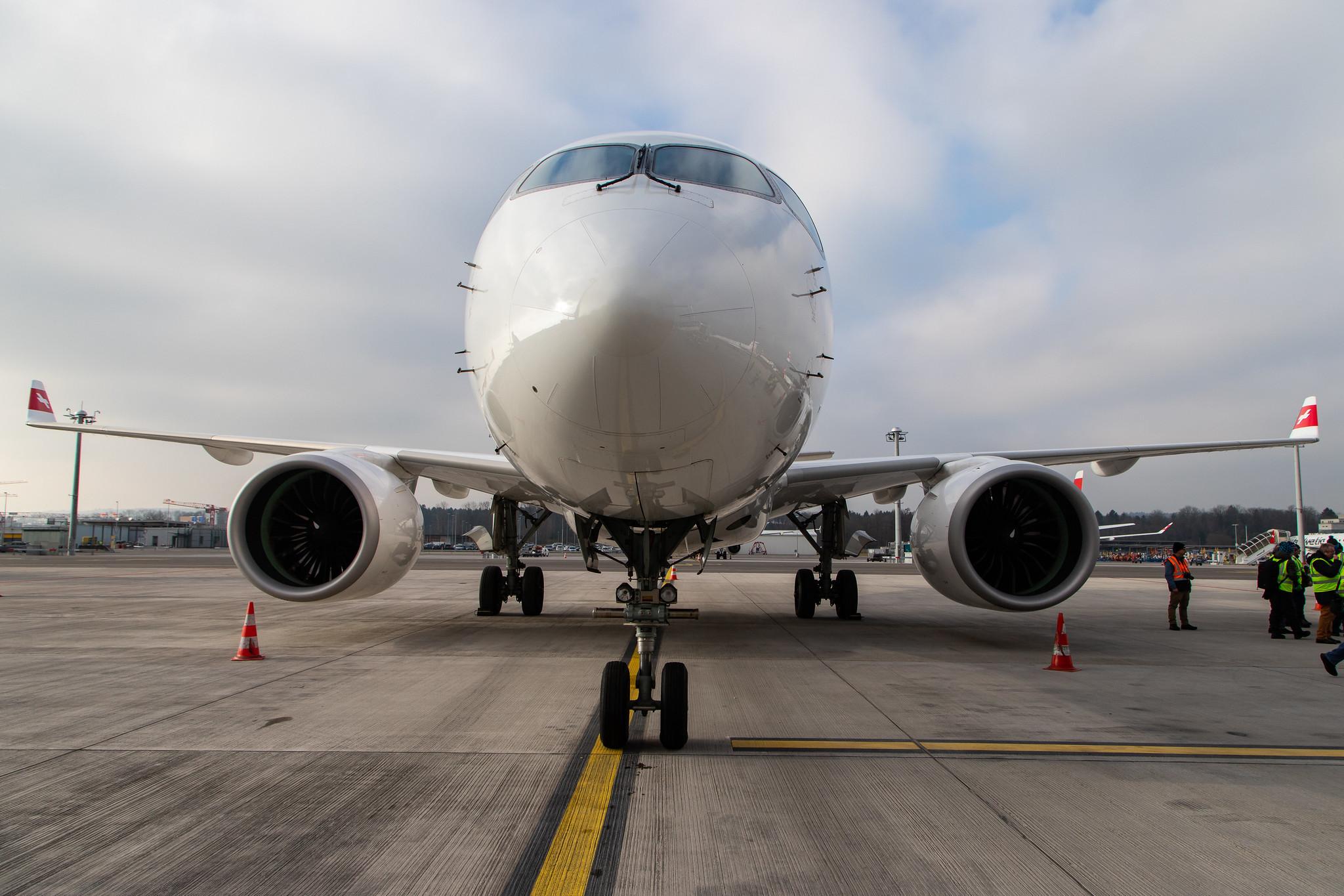 Flughafen Zürich: Swiss (LX / SWR) |  Airbus A220-100 BCS1 | HB-JBA | MSN 50010