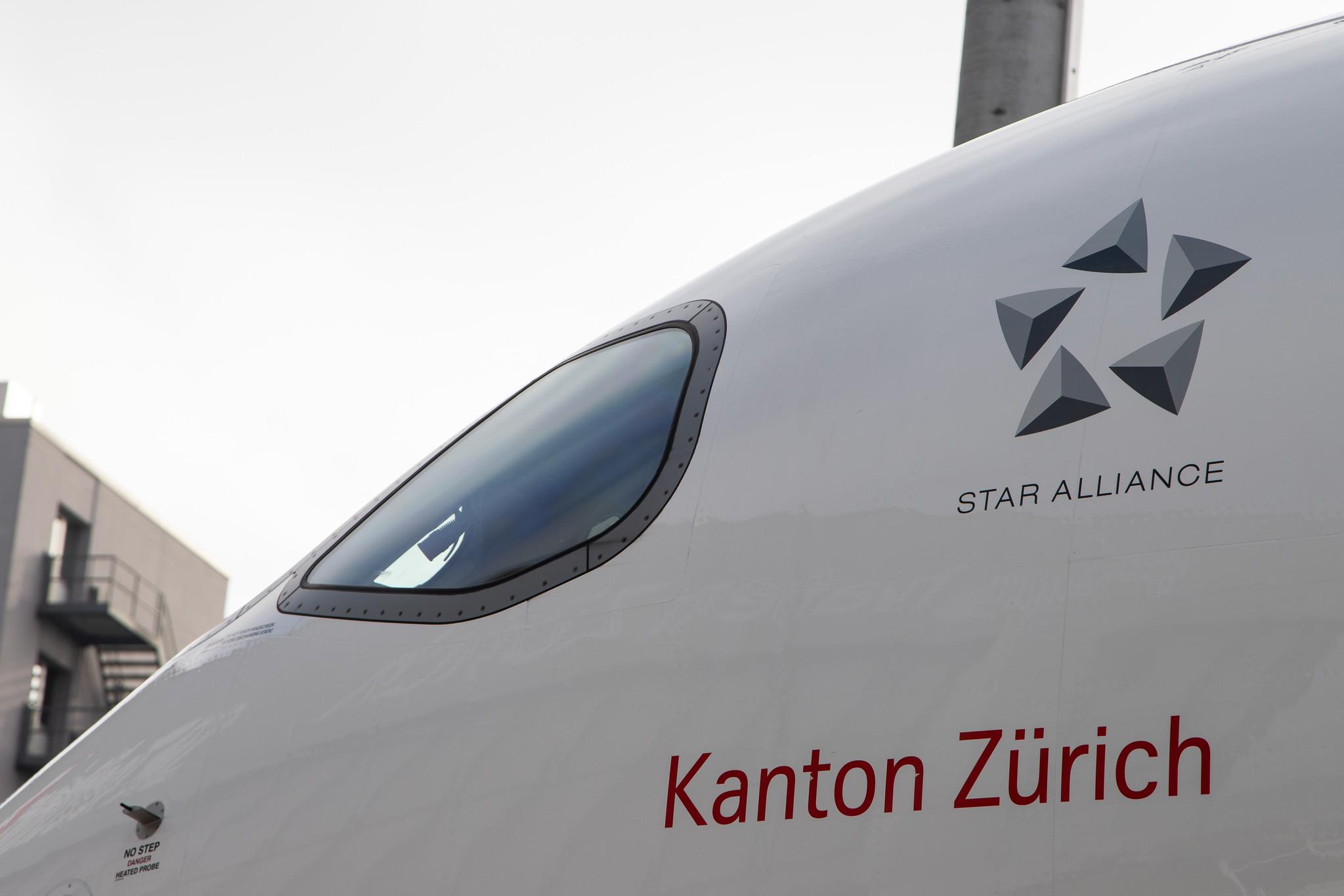 Flughafen Zürich: Swiss (LX / SWR) |  Airbus A220-100 BCS1 | HB-JBA | MSN 50010