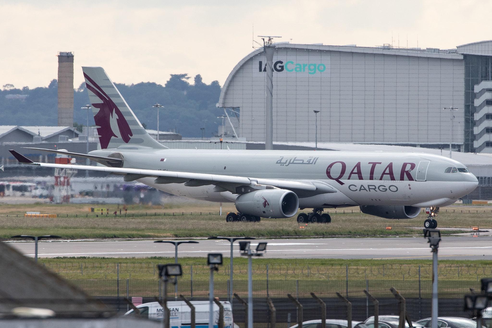 London Heathrow Airport: Qatar Cargo (QR / QTR) | Operator: Qatar Airways |  Boeing 777-FDZ B77L | A7-BFJ | MSN 62085